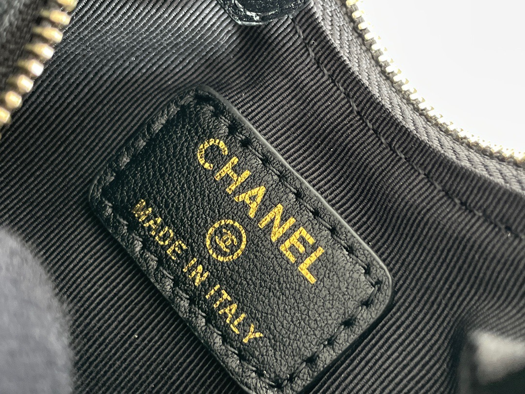 E35D9C5A-3C40-4167-95AB-D6C31001F526