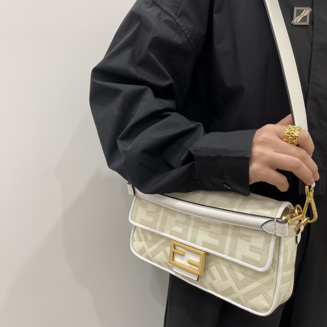 658707C1-4B2B-4E2D-9DC9-94D7586E128F