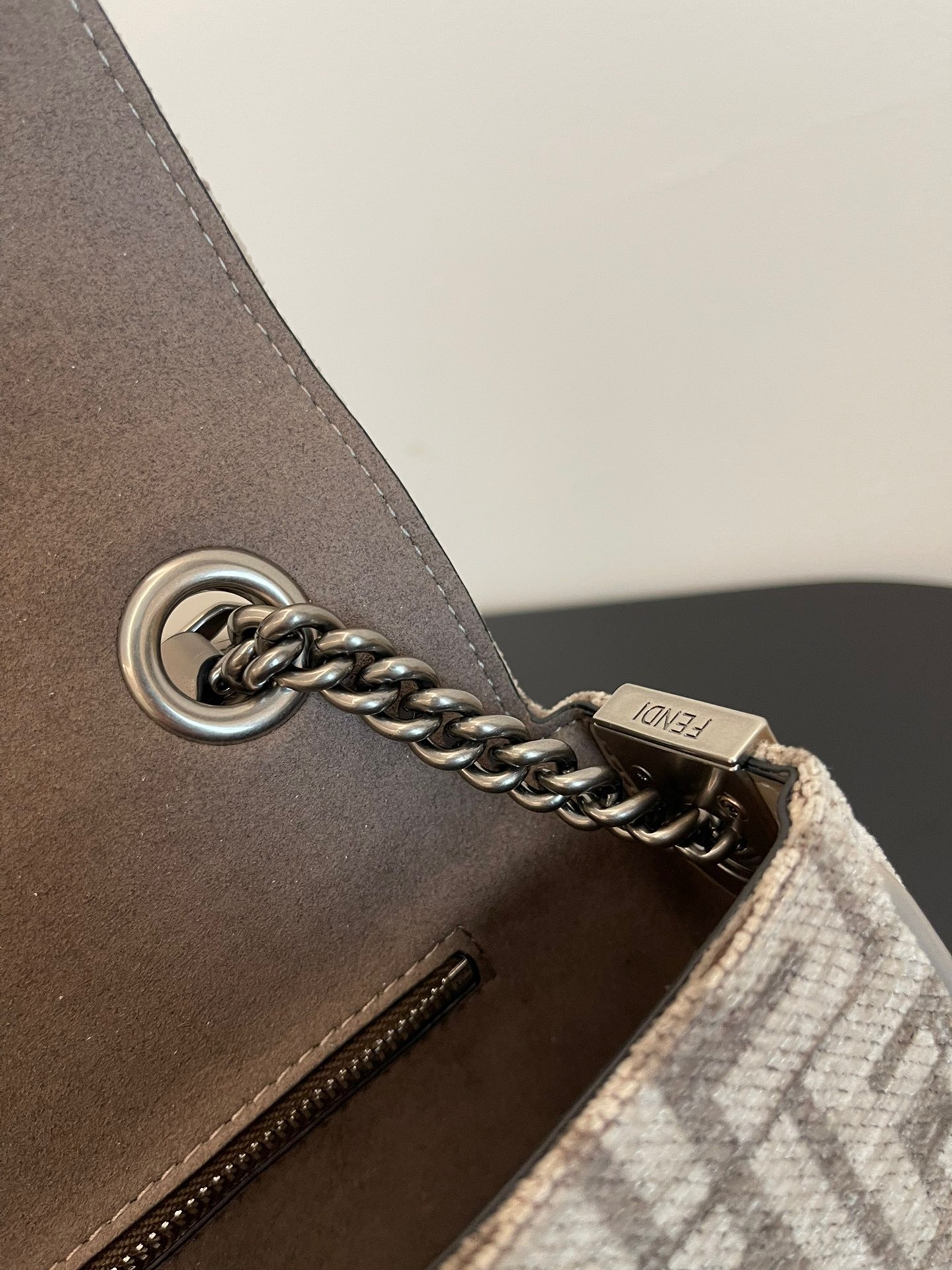 57EE5491-F7F7-40FE-8EE2-4E4729AE905F