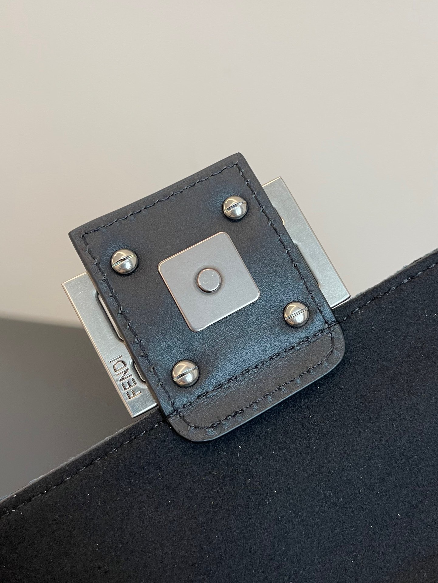 3C0B4DC9-9F03-4F80-B907-52EB2D2A4E3D