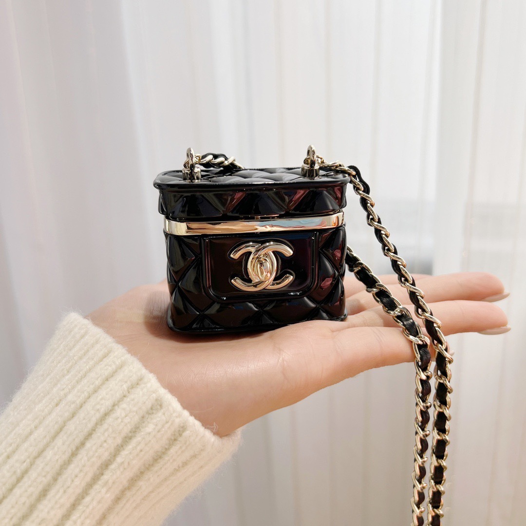 4D24CB72-94F3-429F-B657-3268B5FB760A