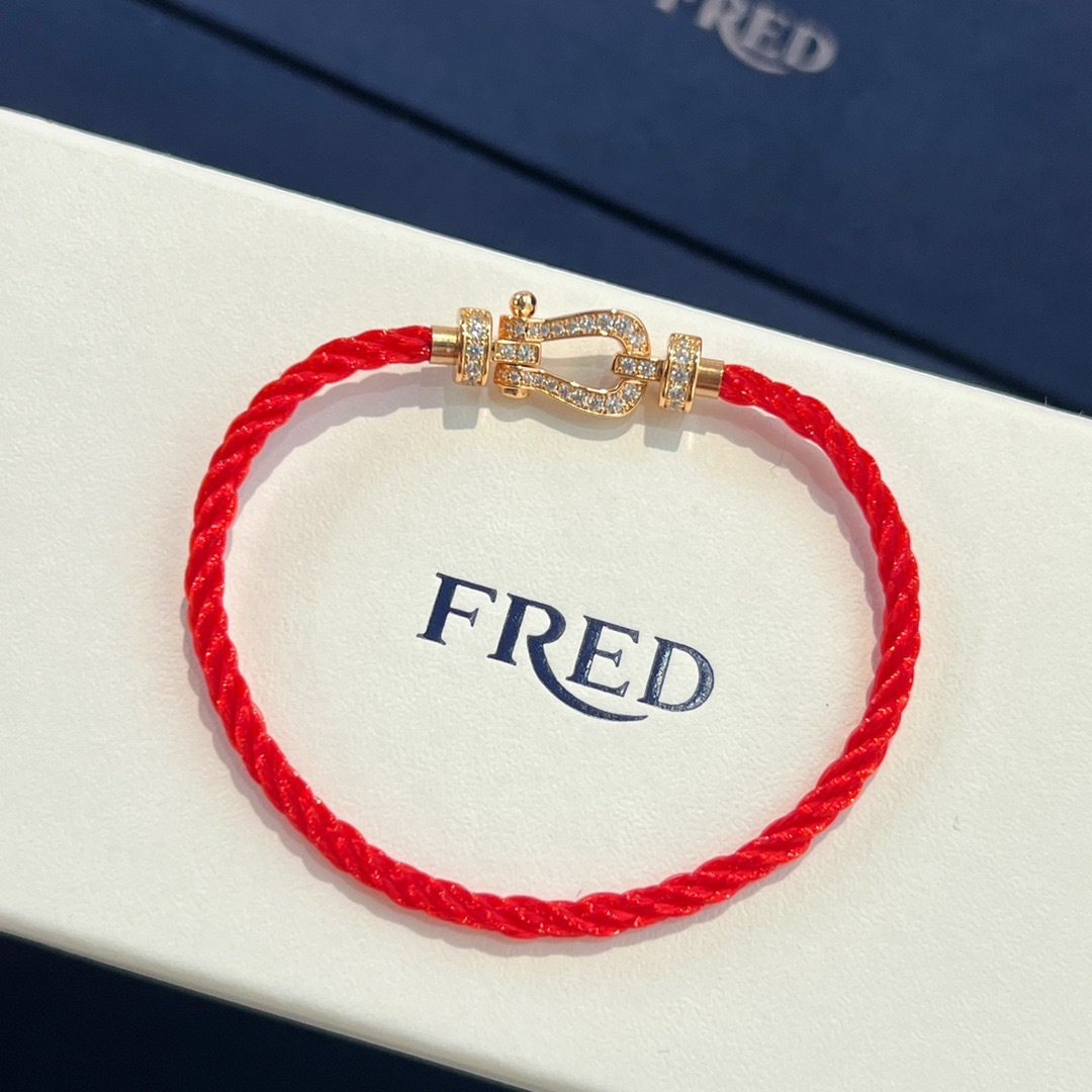 CB59EF6D-DC9A-497E-BD7A-F560191E385F