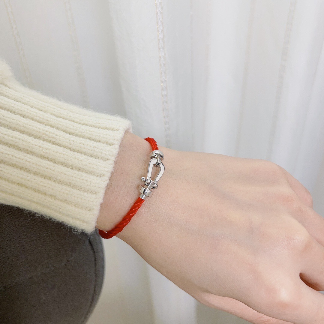 48D09AD3-4958-48DD-8730-C05458B98D09