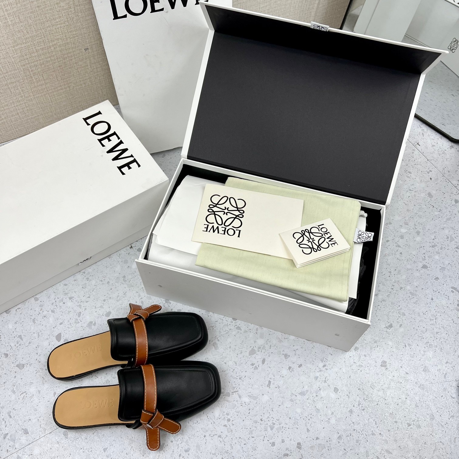 075CAF7D-2651-4527-A1DA-AFBFA620161D