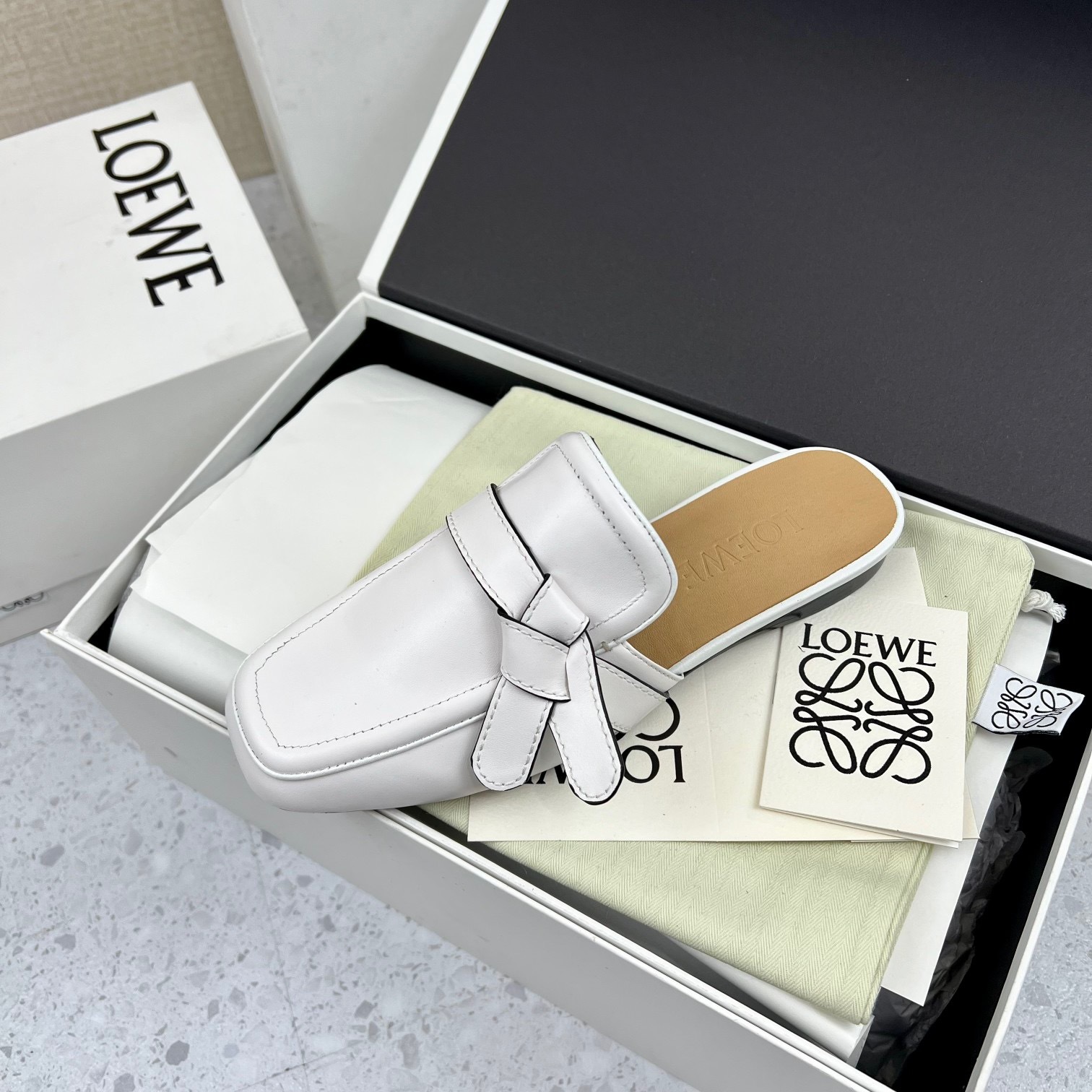 A4A64625-3EEB-4D97-BE3D-E329A8E930D7