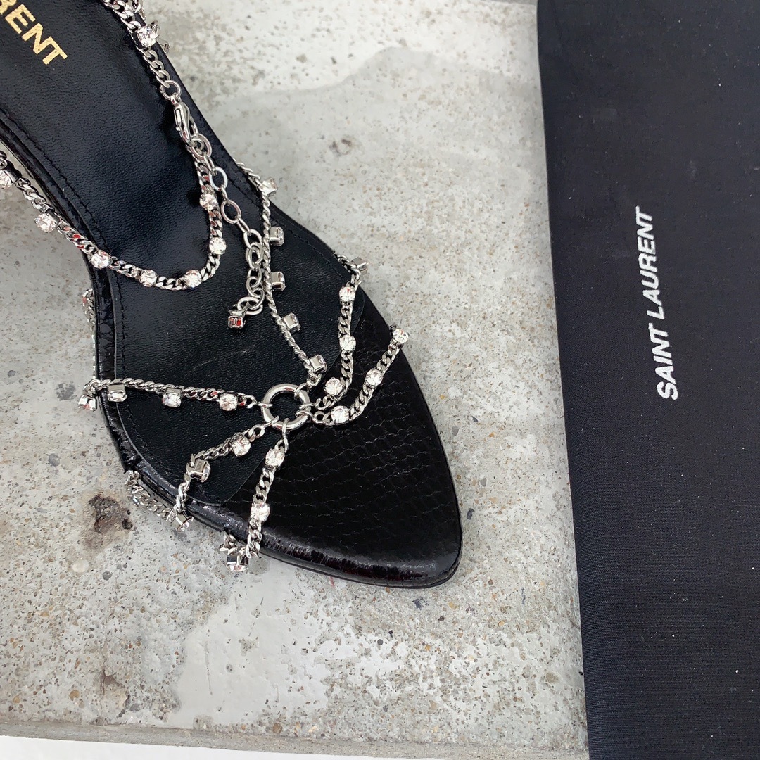 919B98D0-BD3C-45D8-BAA0-A82FFF5214CD