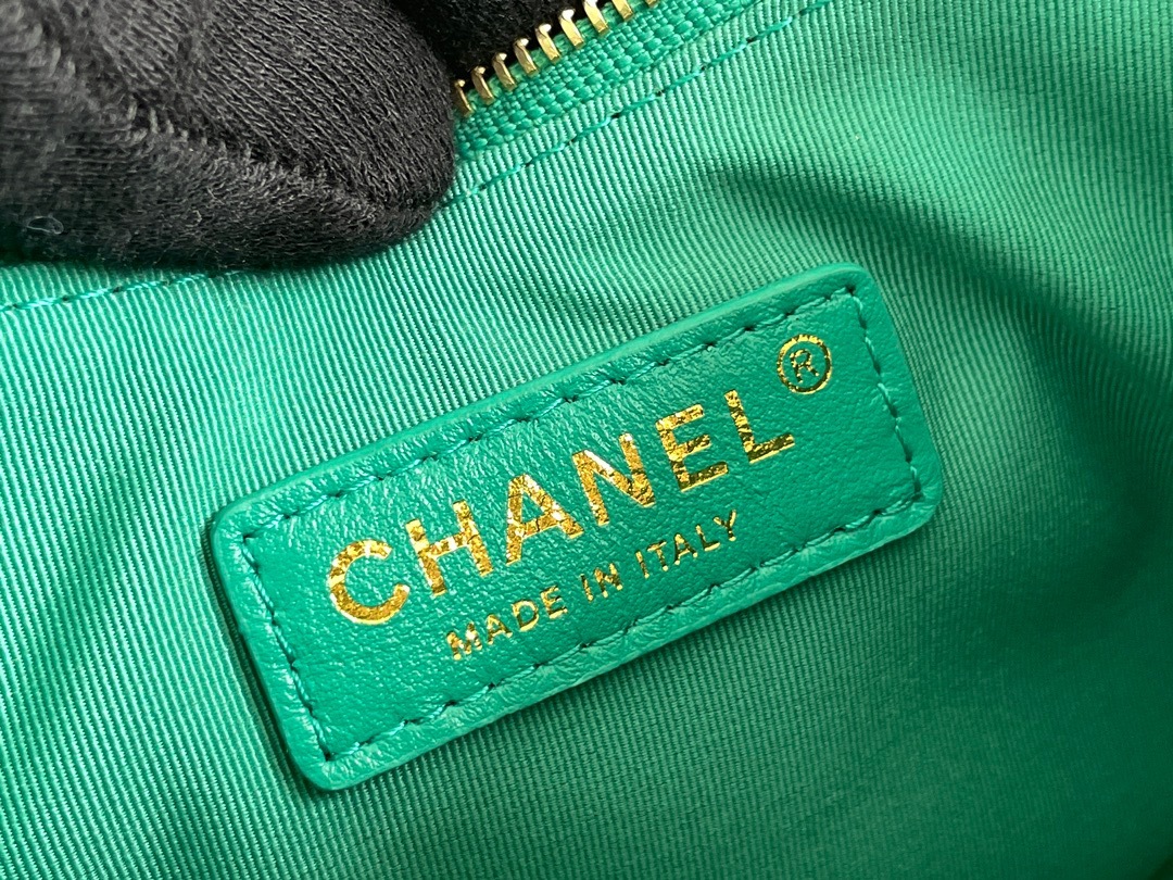 39286434-8FA0-46E1-A8BF-B83AADC690A6