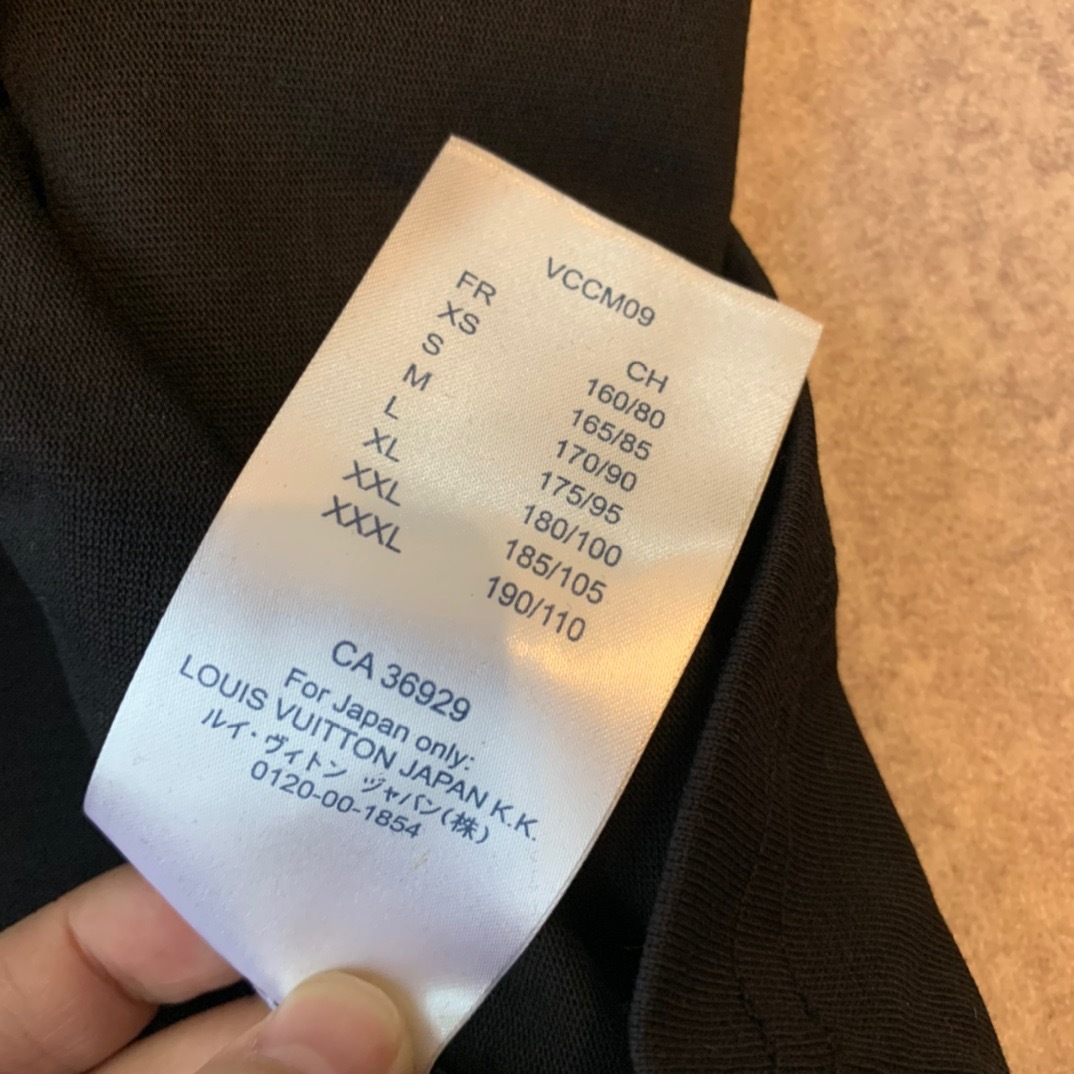 A81686C4-1926-420F-8DE7-E65165D8C415