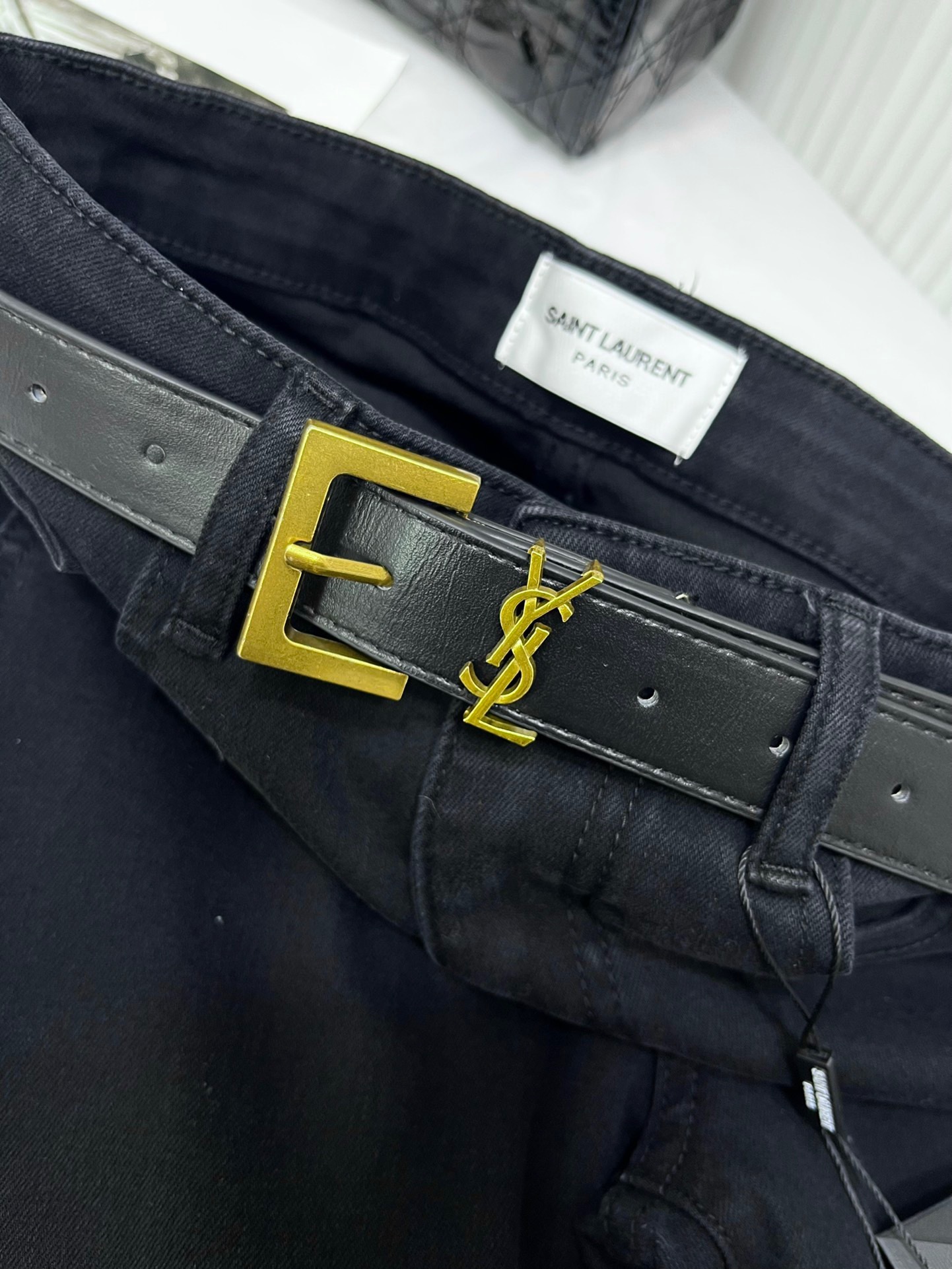 6CC2ECE1-1558-4144-8AF9-532F667FE3C4