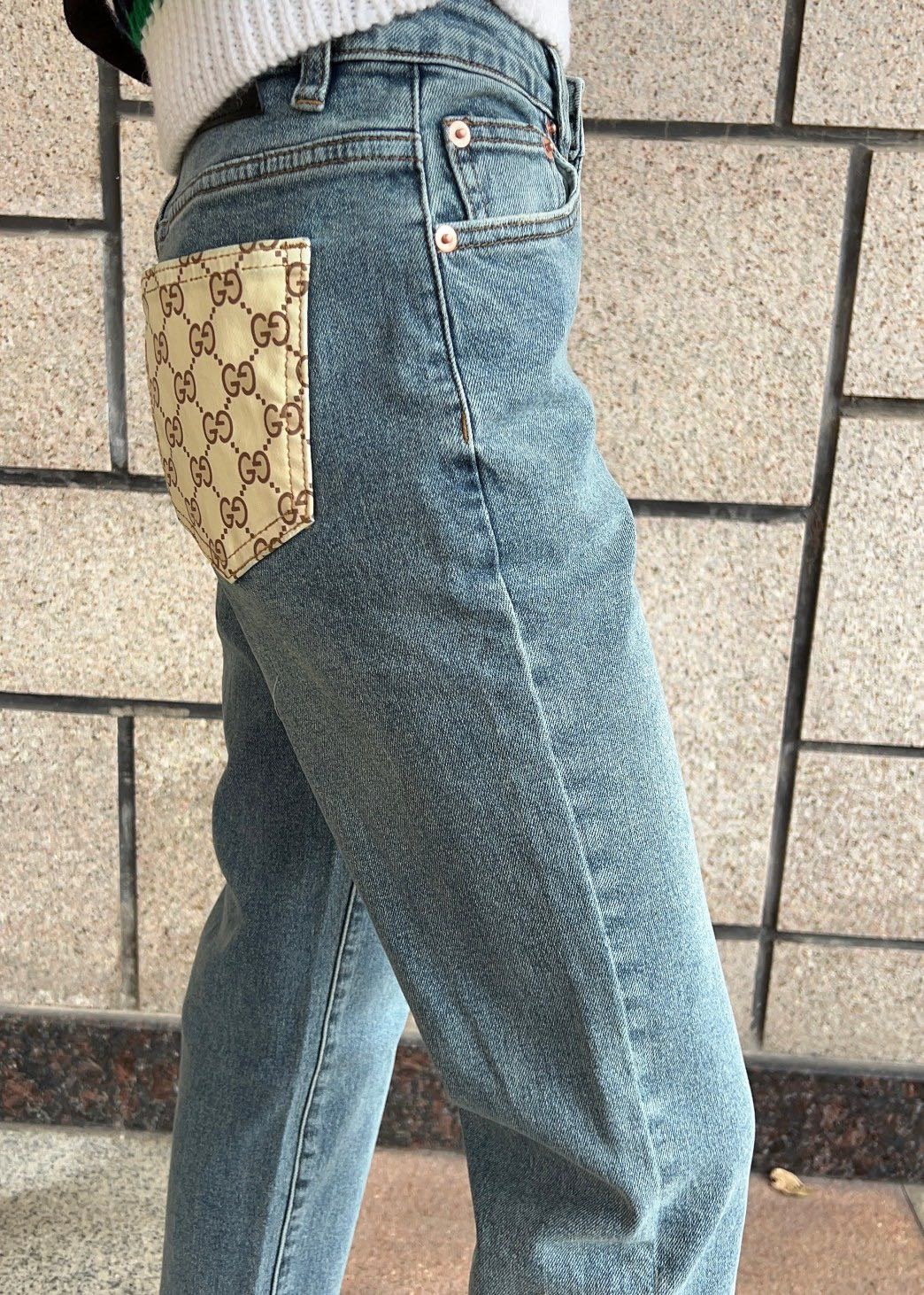 849E0398-815B-4C44-A477-A778F303D7B9