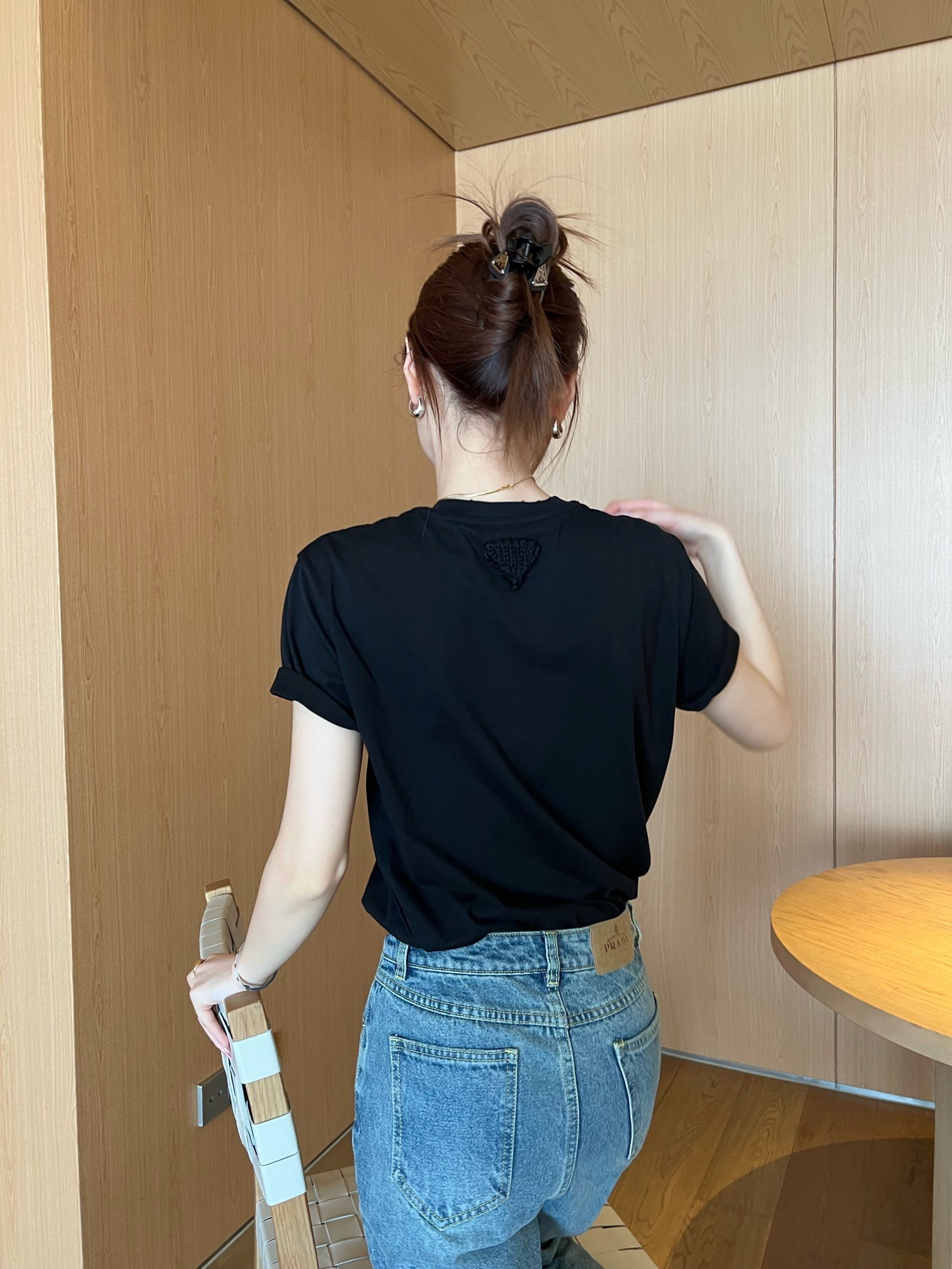 06CBB121-B550-4D5C-B853-A513B46828C1