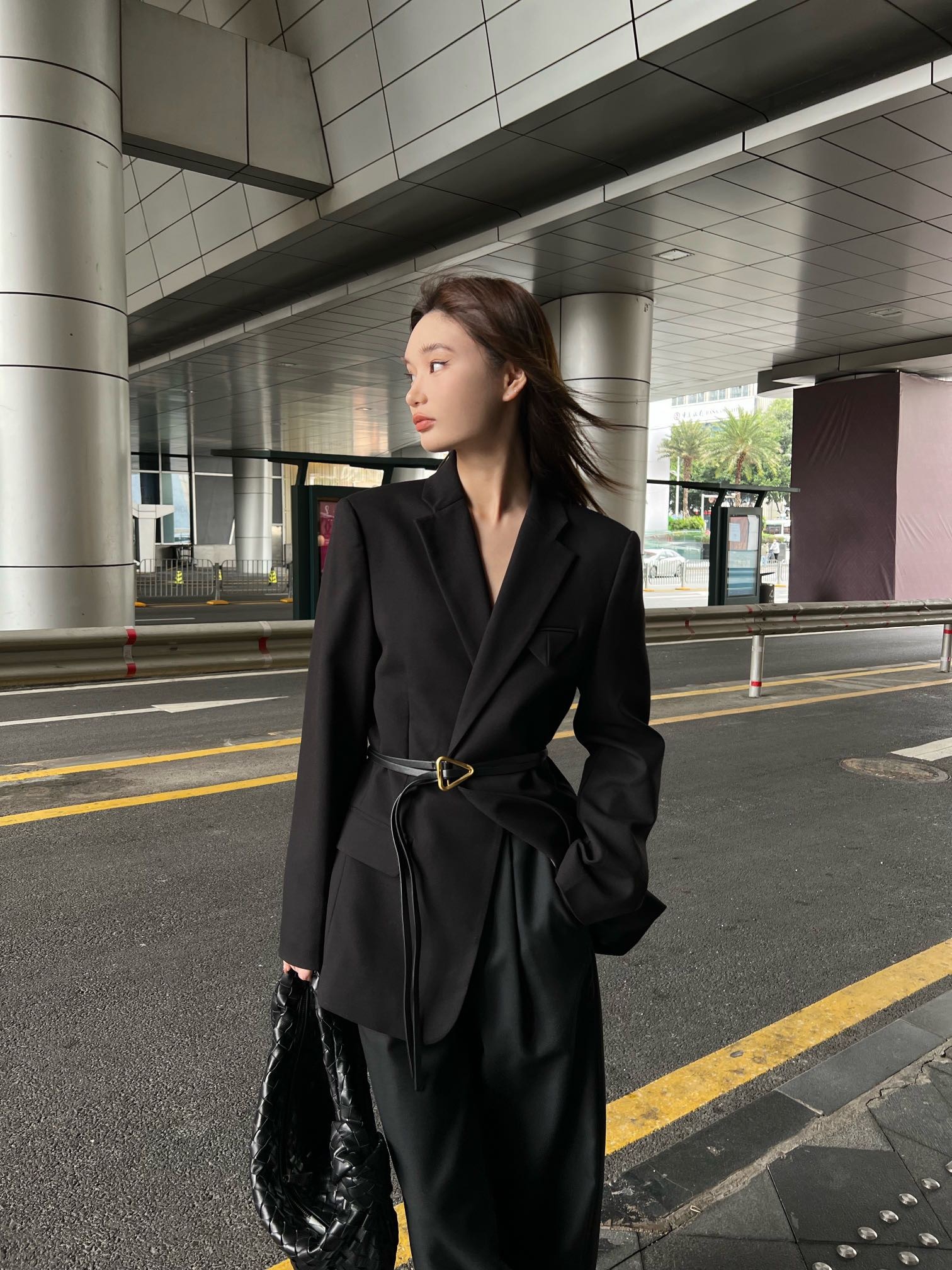 4E2B2322-E594-483A-8009-C52A43A72A17