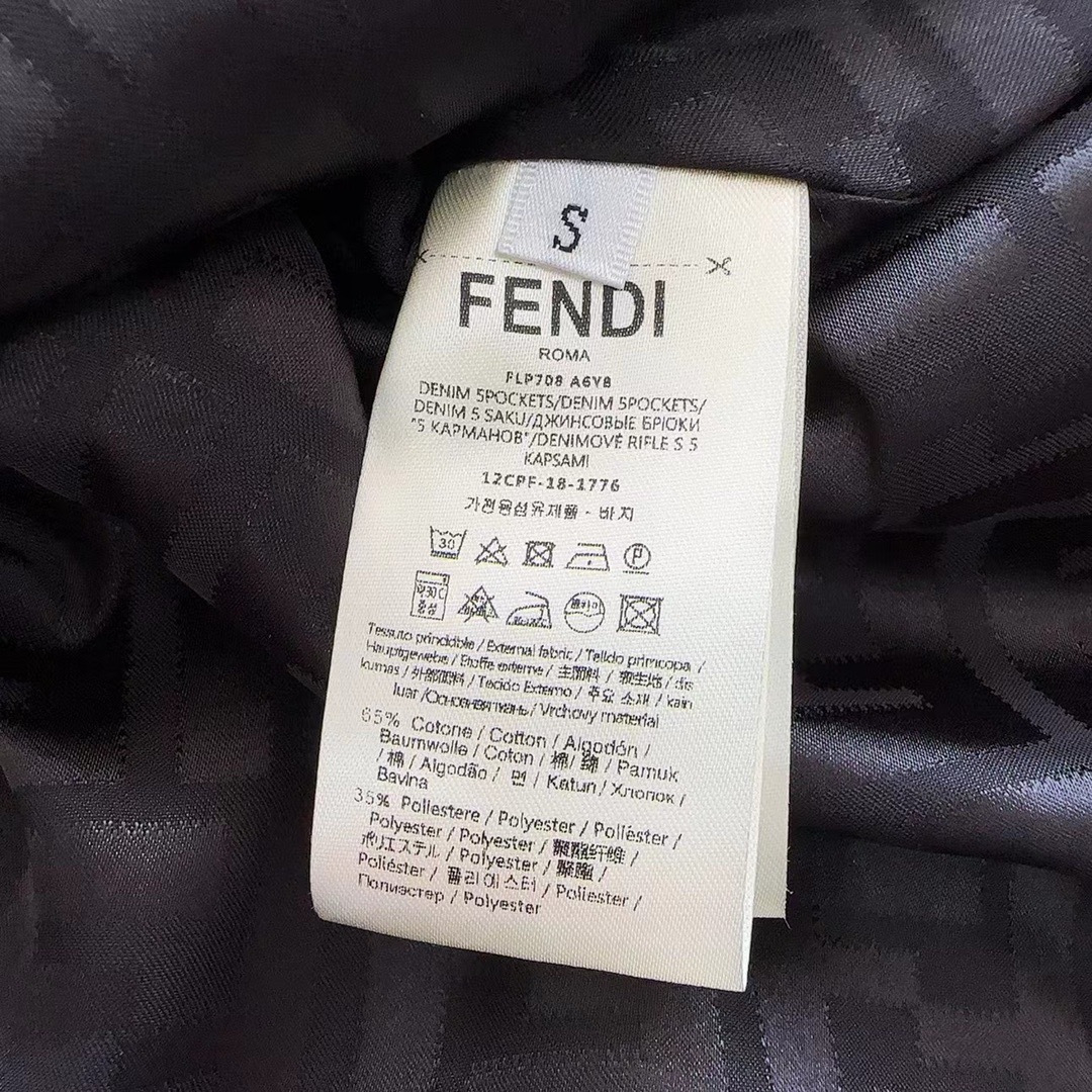 62CB40C4-1EB6-4871-AA9B-32D7C734C1A4