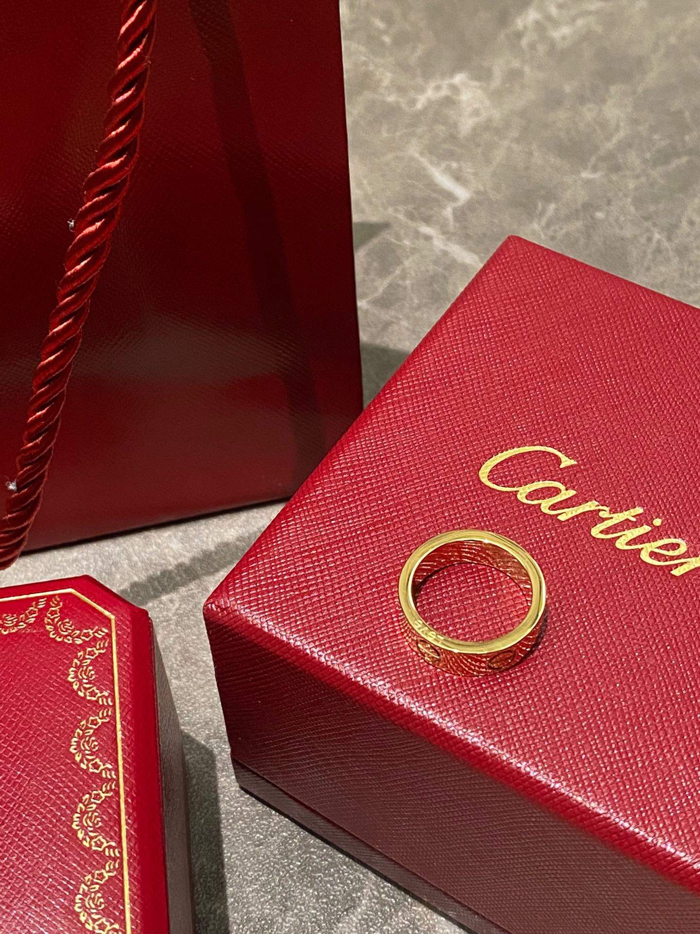 28F2013E-2FA1-4BAC-8B03-4CC364729CB1