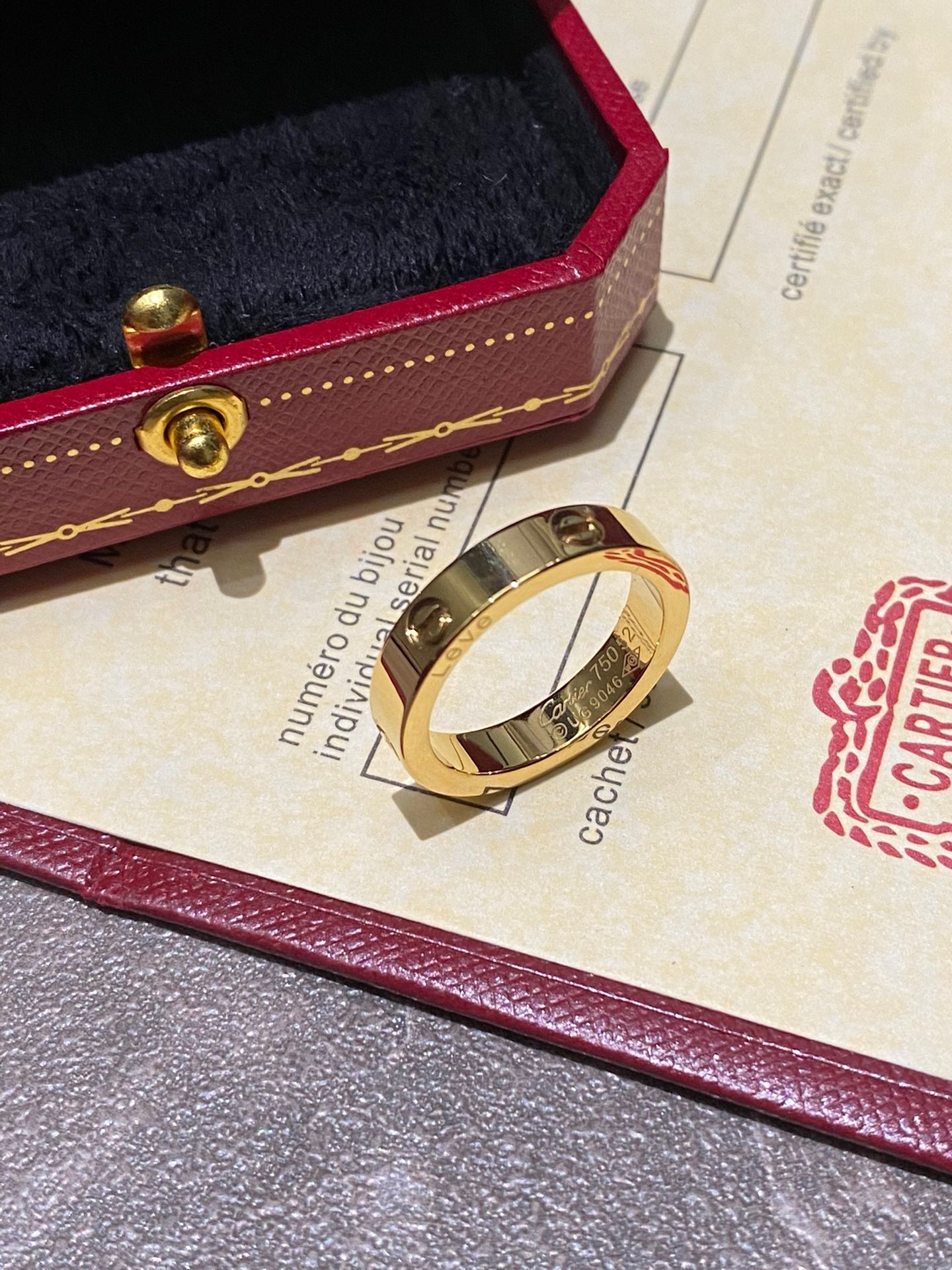 B5B2FEEF-E94C-4F1F-8E57-F9787756D893