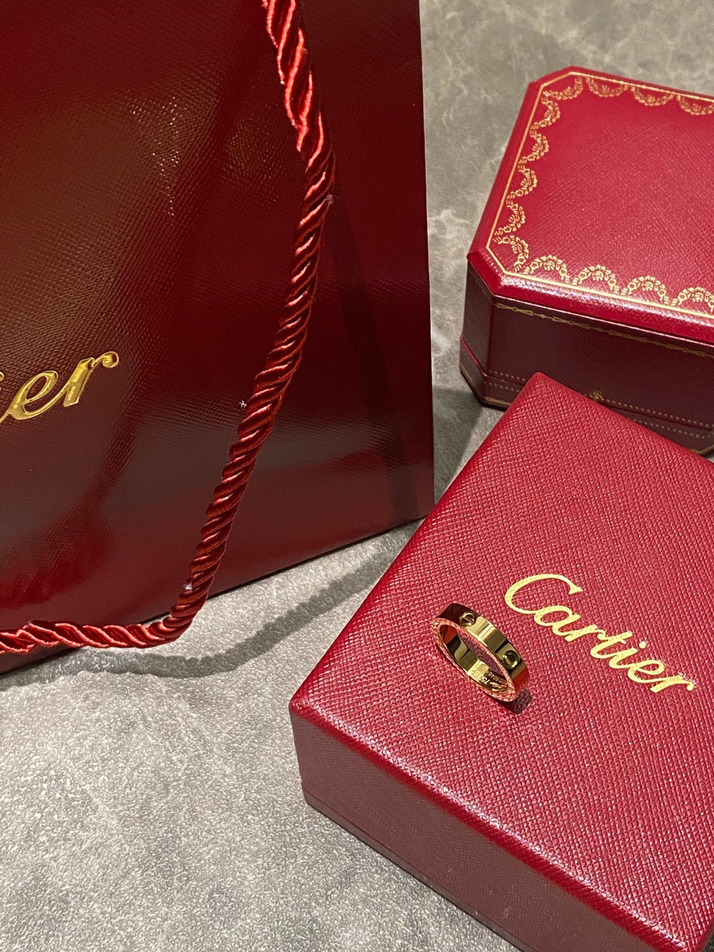 14674F96-4B31-4C0A-88FF-B8D3C66F5FE9