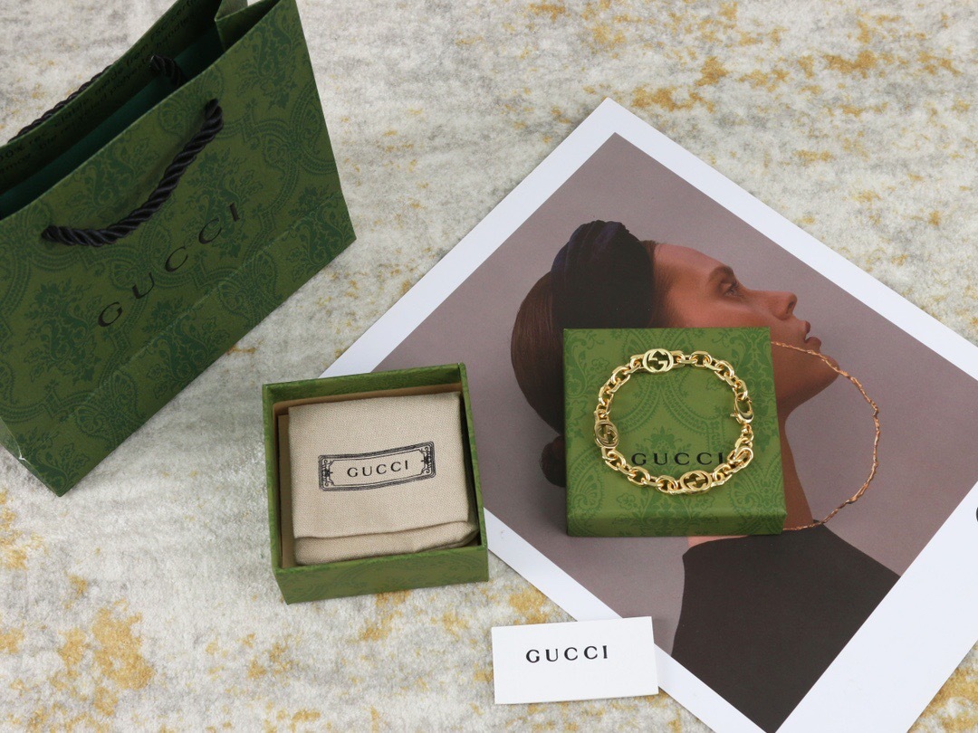 4153902E-2C7B-44F4-BC23-D0445E67F757