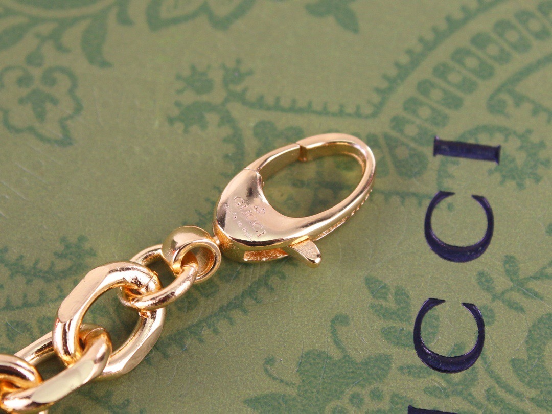 BE4E5708-1EAF-4677-A555-7FDE763AACE2