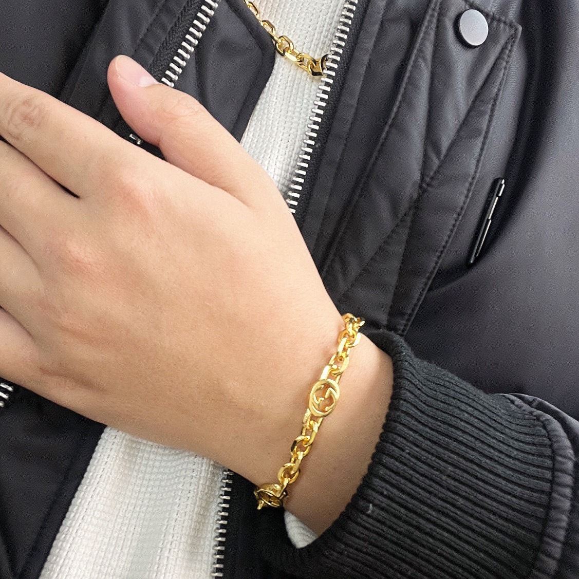 33CA833E-B248-4AE5-972C-B160DA298DA5