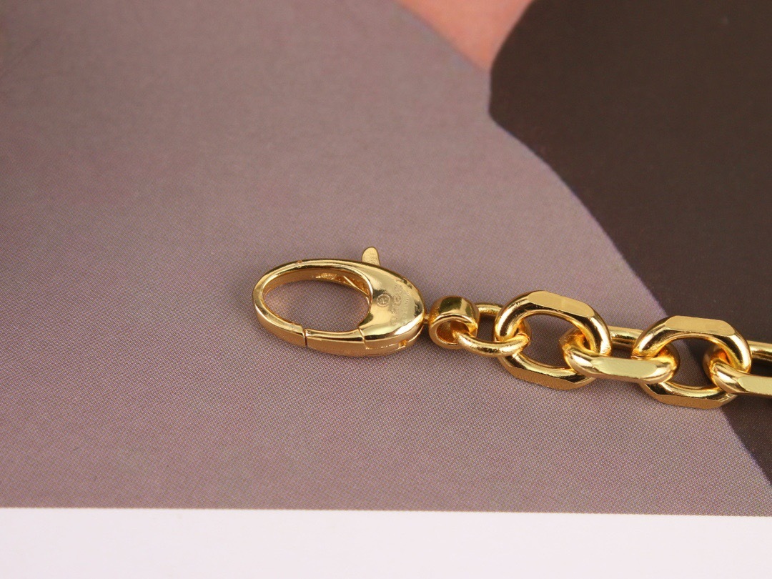 1FBE7545-ECB7-4ABD-9B89-B72052510ED0