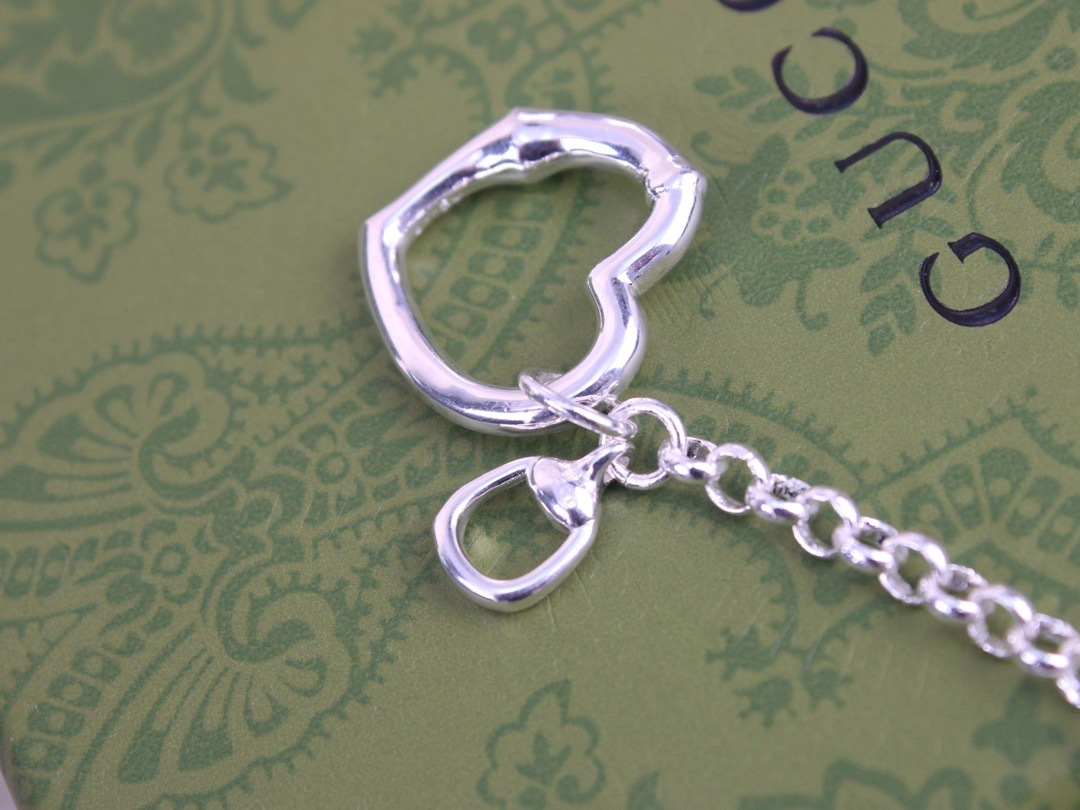 7F9361F8-E87E-47E3-A11F-E21AC1E45F99