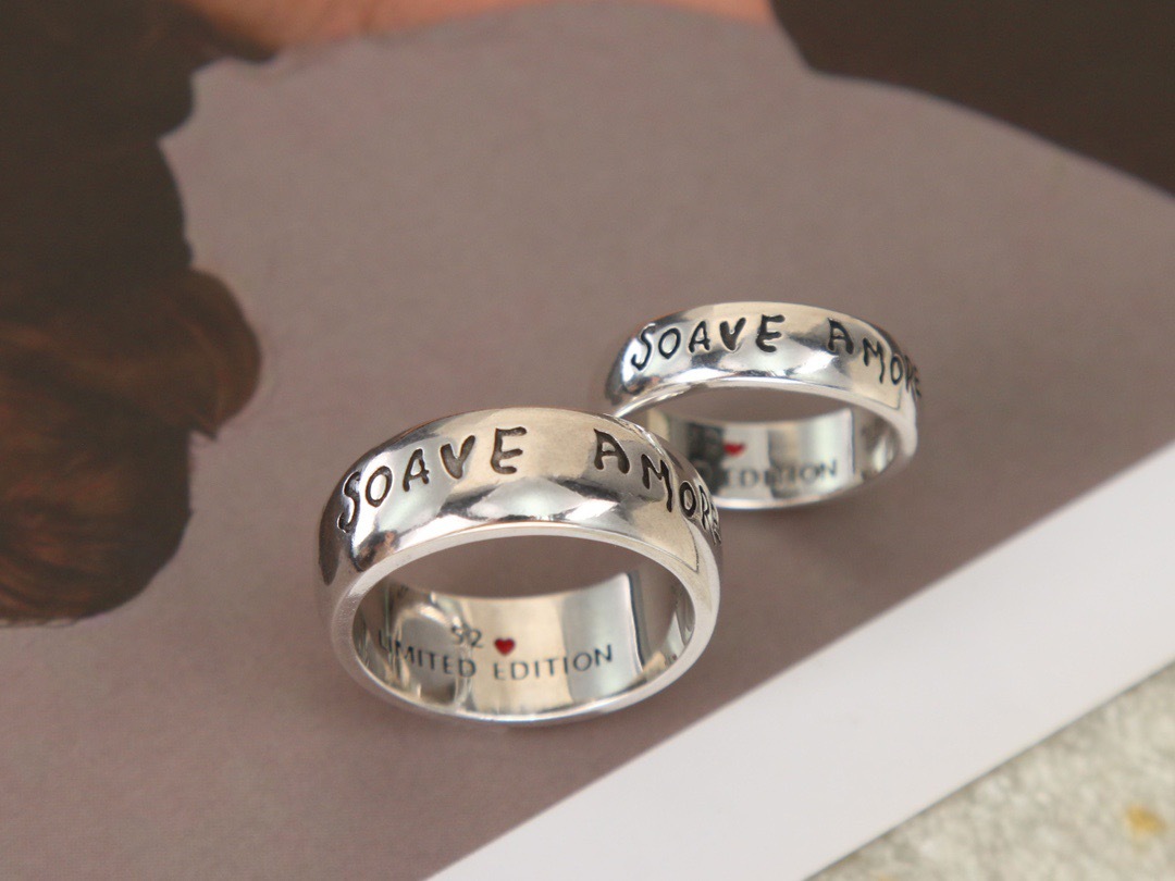 837E8171-44A5-46B9-B321-2D64DB268024