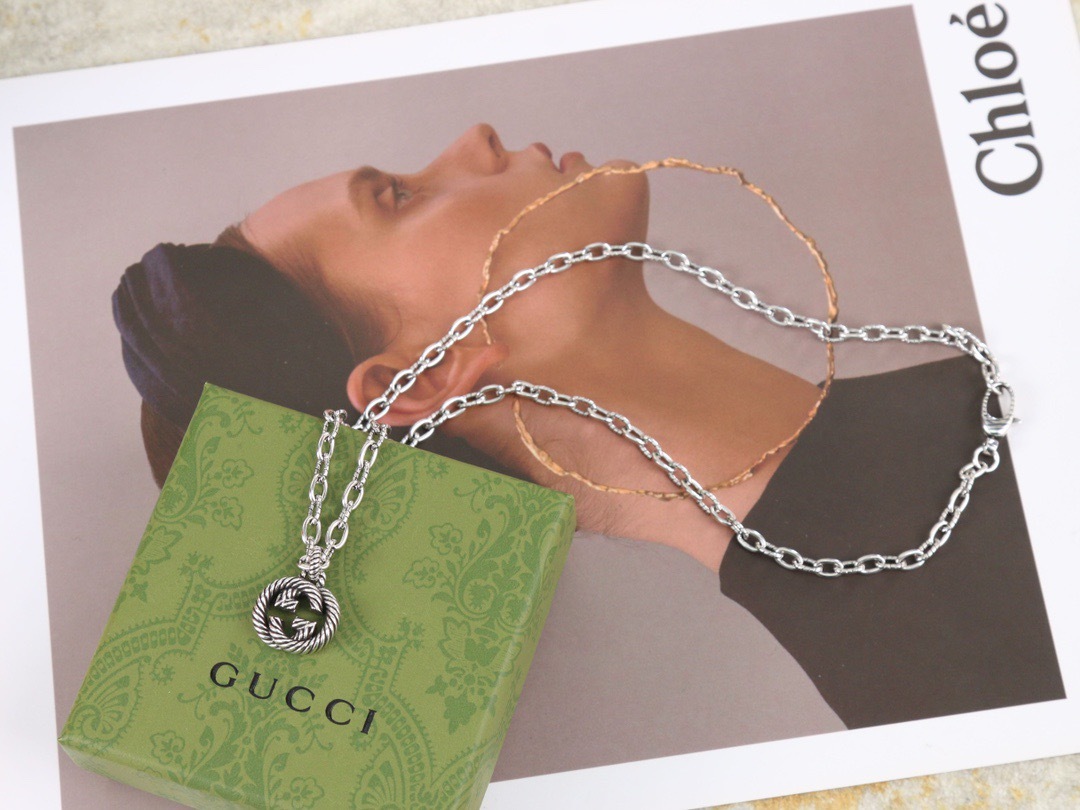 A8B69A12-41D6-47F4-8146-B10B166C77D3