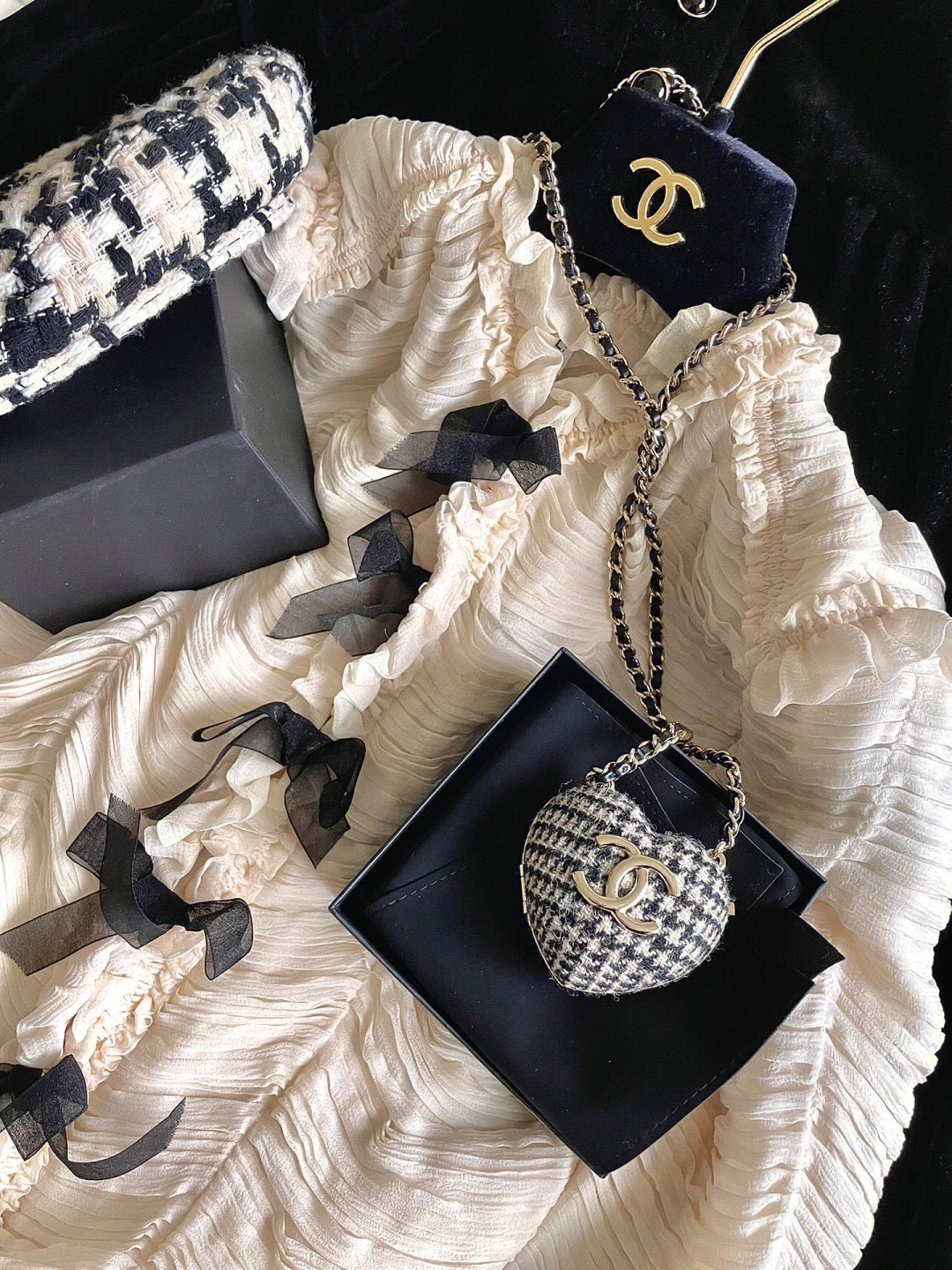 54BA5CEE-7E98-40C5-92AB-6F51E179052E