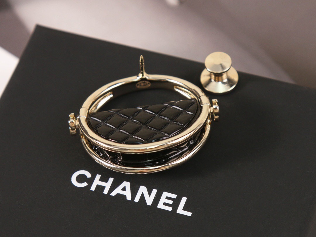 7F2E2576-1644-4F55-9260-B3A68AA7DA99