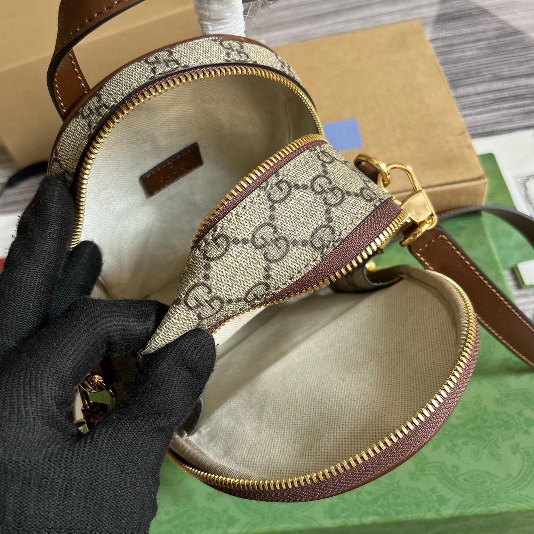 9D0632CB-5DDB-478B-BD9B-E1B1CE73A480