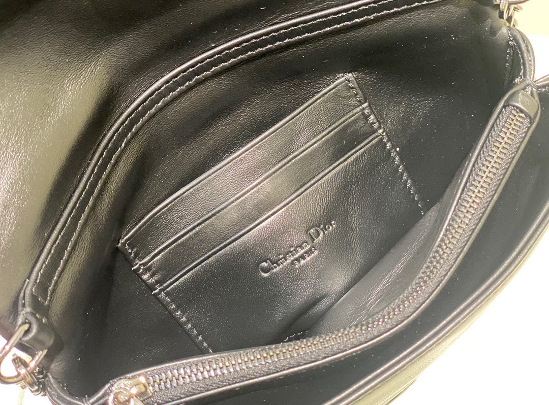 1CCF45FF-46ED-4A31-9B35-CE2D0FEAD172