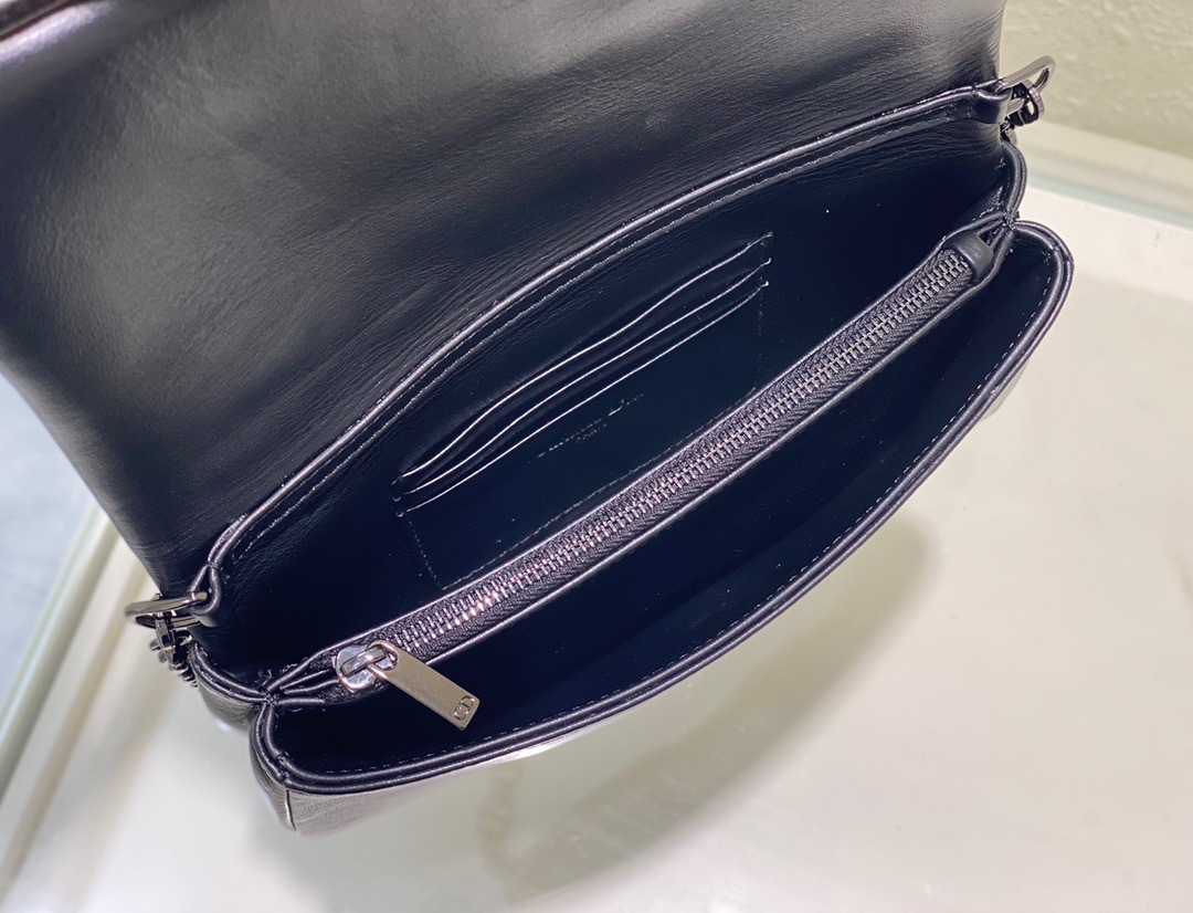 DDBE816A-762D-42E5-BC7D-E1F15FE99B83