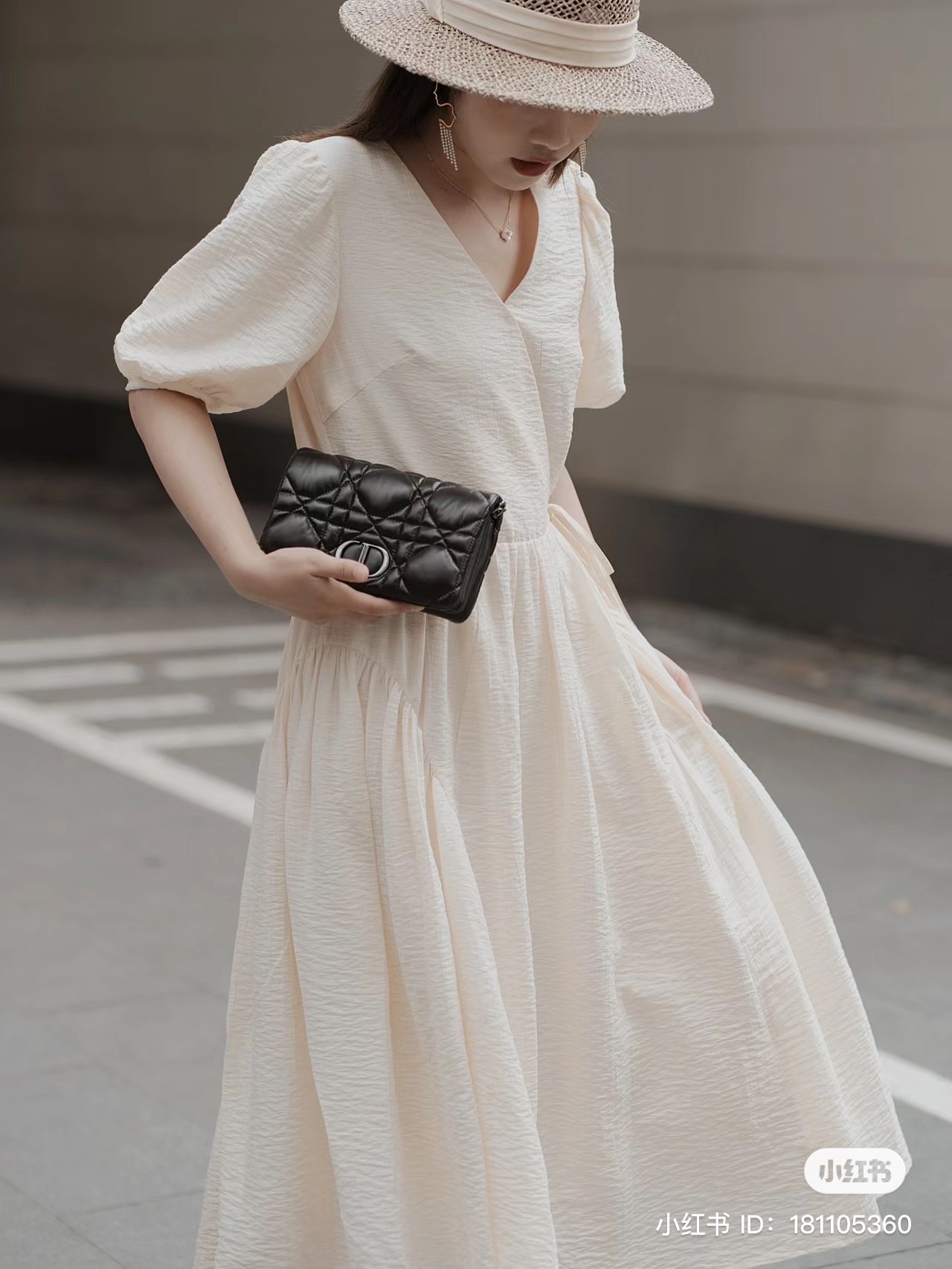 E268C386-72FB-4CD9-AC29-4F0B4AAFC45F