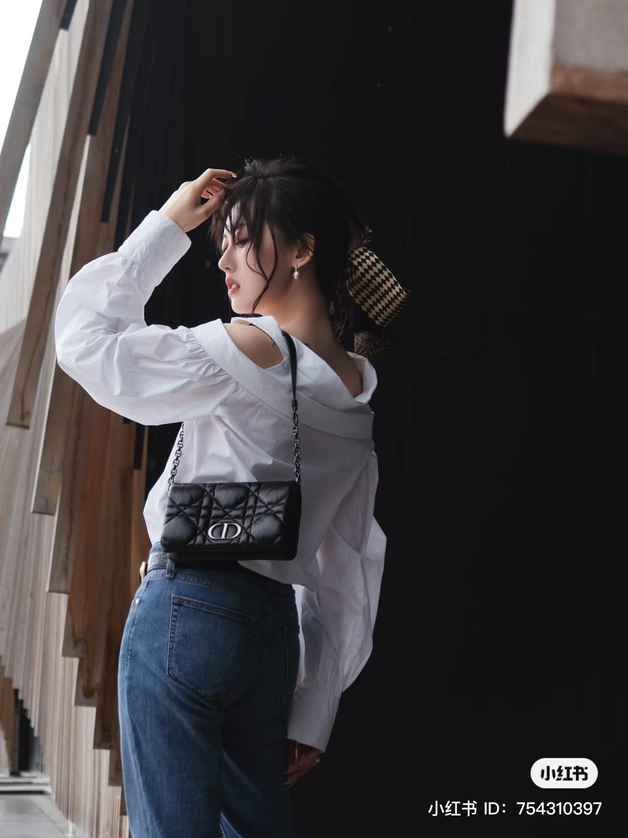 CE924BEC-44F2-4C7E-A4D4-CBD55B8651CD