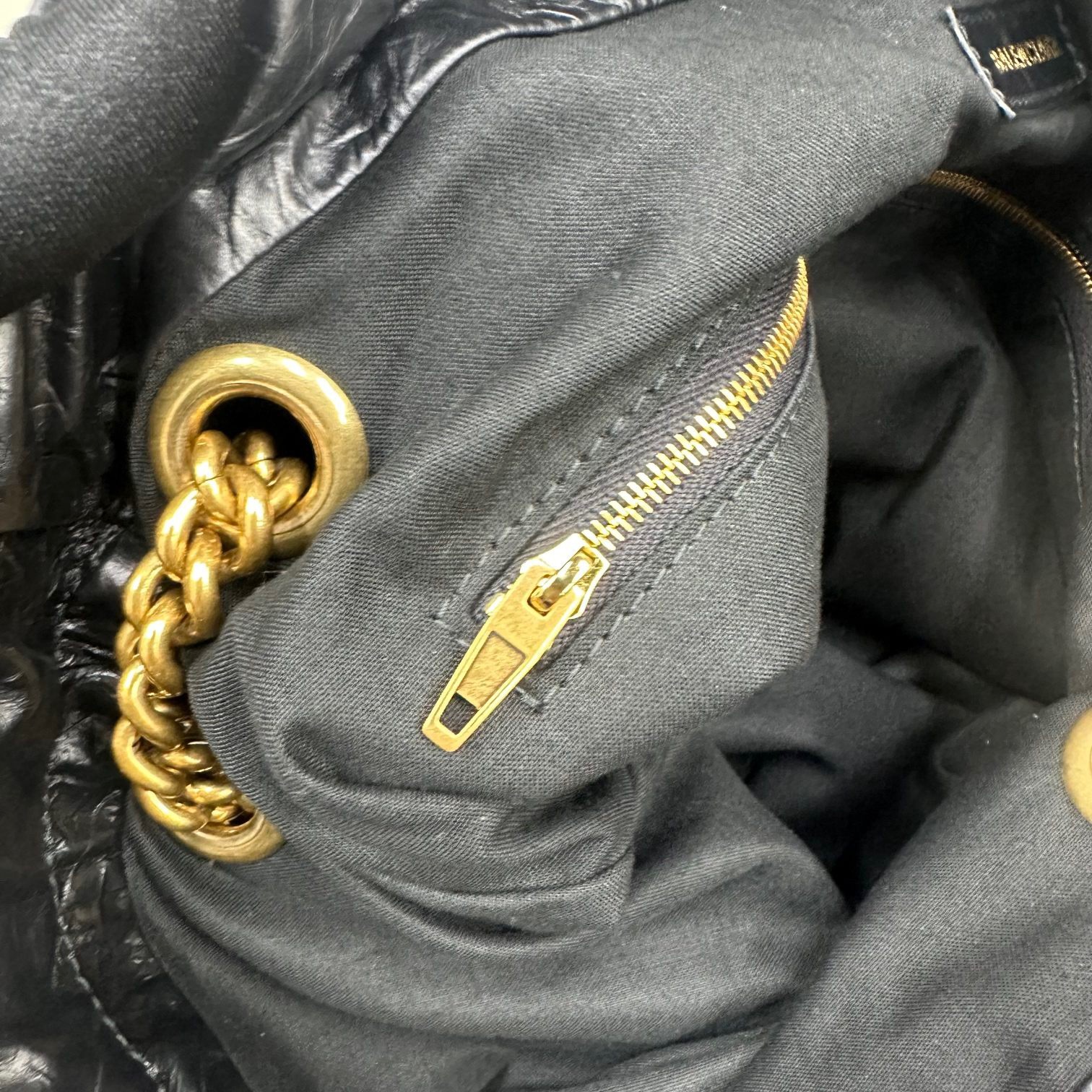 5BA33528-F1A6-4868-90E7-5EB7E34141F9