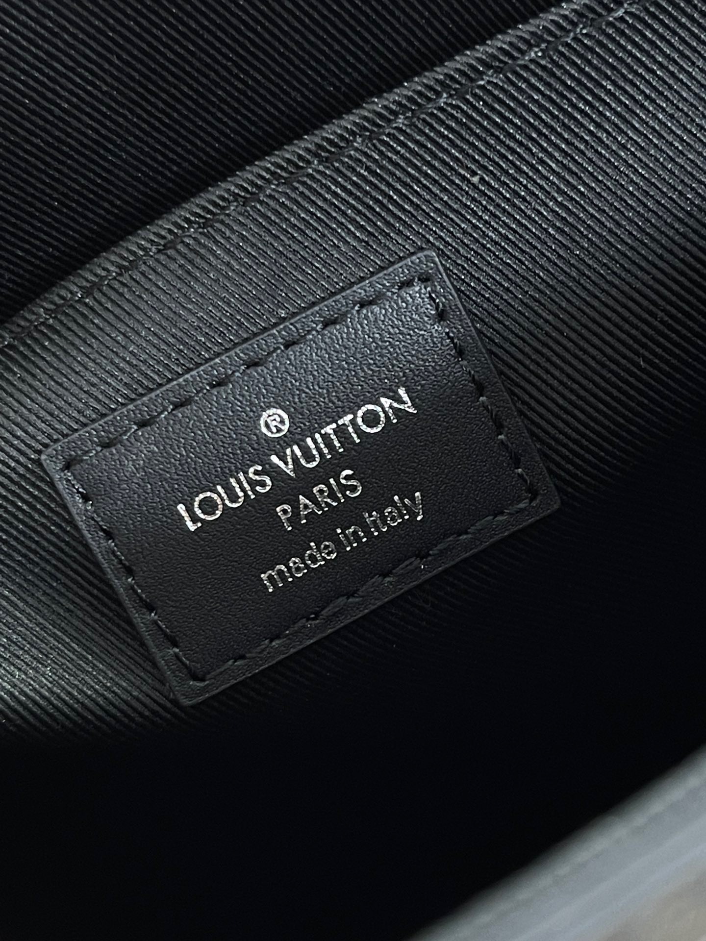 19BDB82C-E610-43B2-894B-A16A2E43F4AC