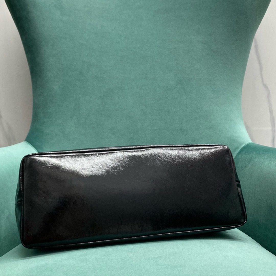 B65E55EB-4D45-4270-903E-BC6D254D3764