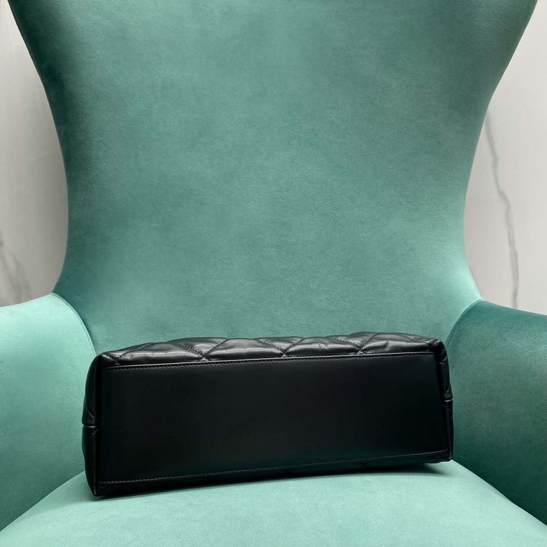 D0262C2C-E918-4ED0-913F-1FA2A5CD5770