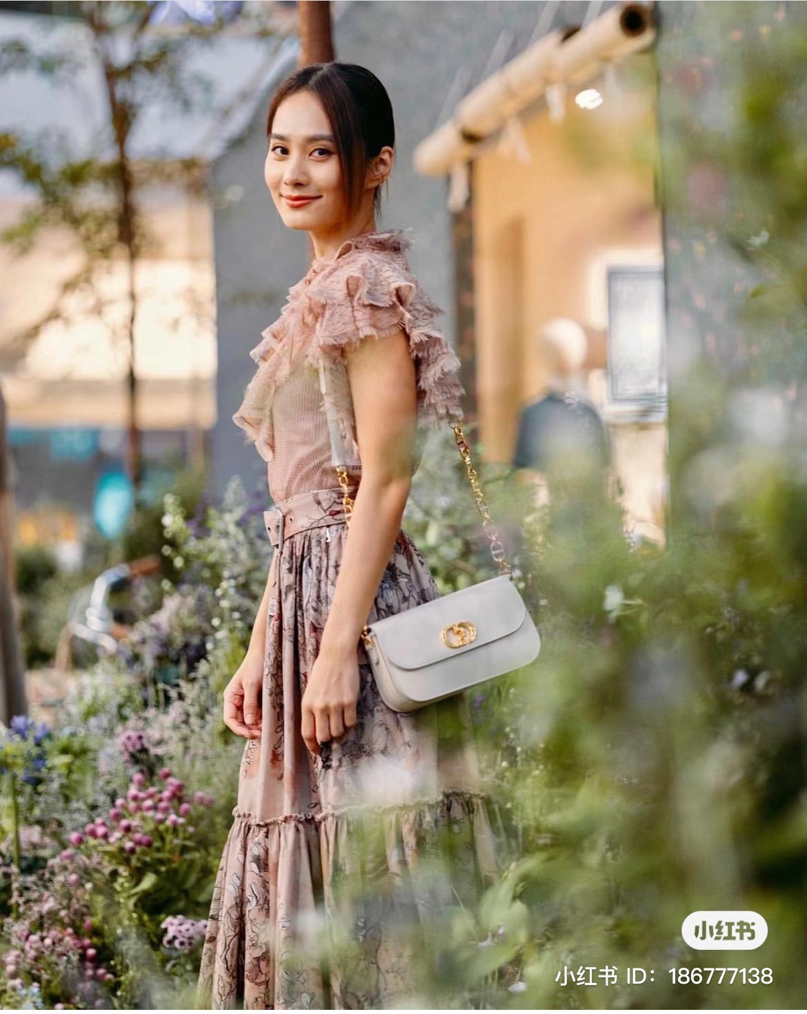 0EF1A6FE-3438-422C-A12E-204EAB98EE8A