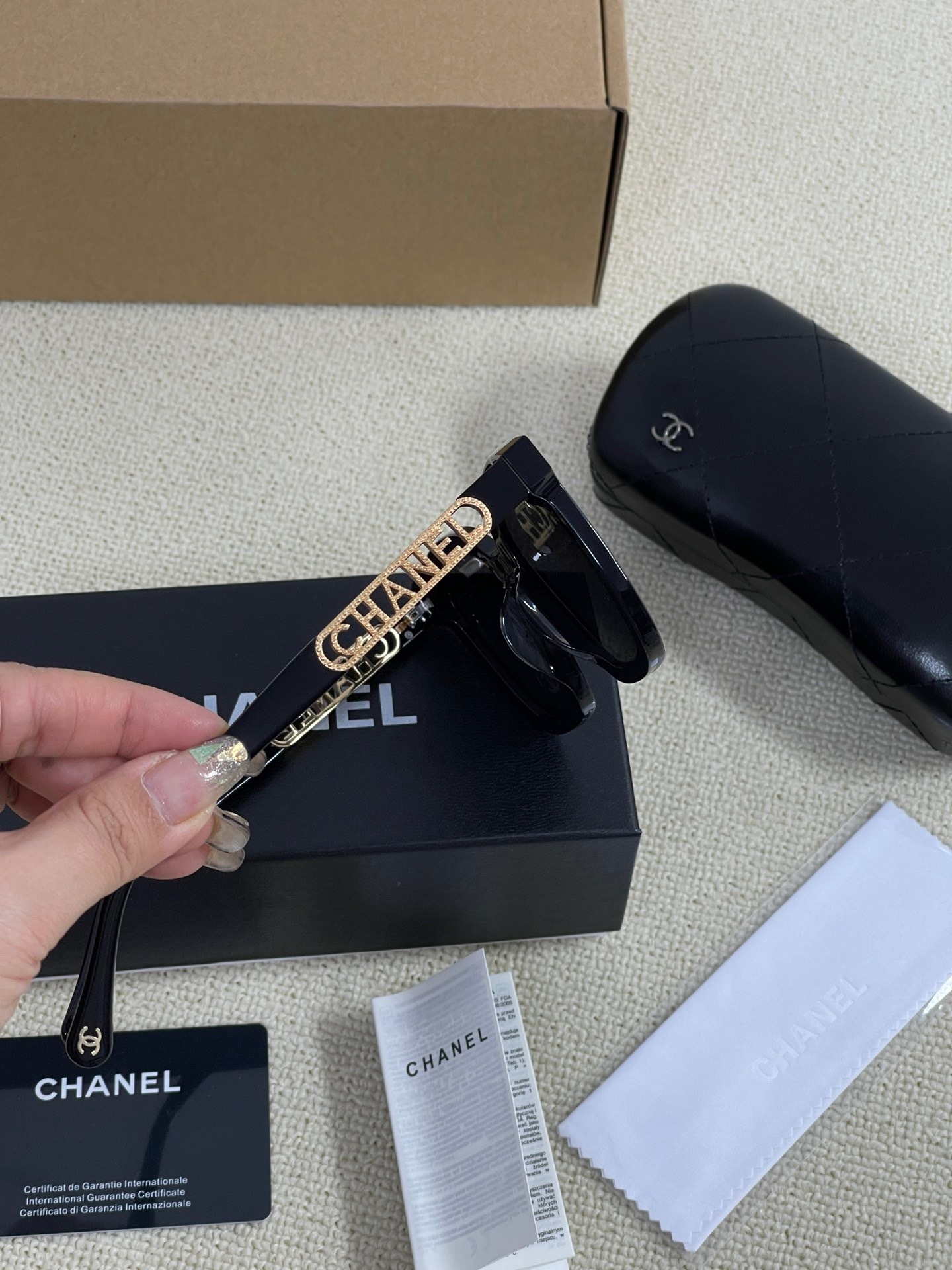 77171595-C0CE-4BB6-9D0F-BC5C34D9A123