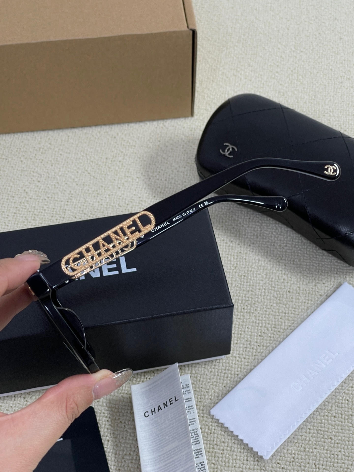 FC63E855-E157-4D06-A5FC-E6D444F76F92