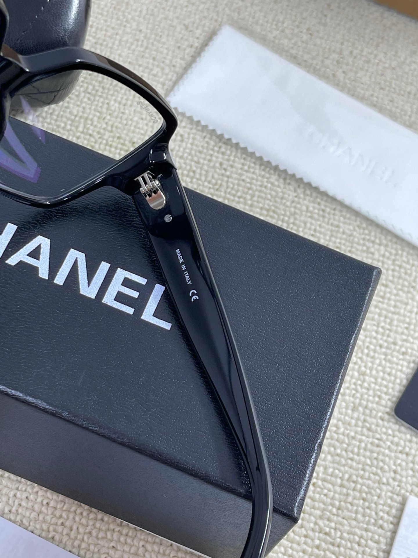 F88F23B5-CE02-4563-9985-874F6086C5FA