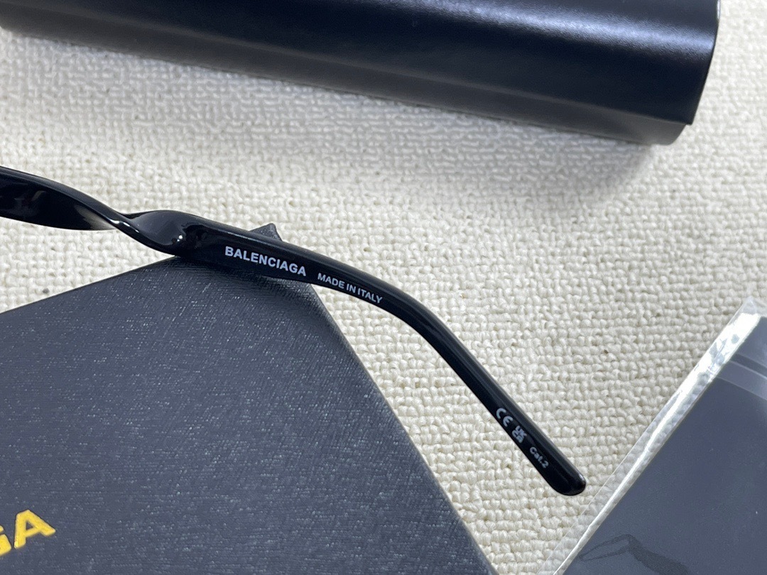 05065B8A-3C8E-4B33-A591-117F0617B2C6