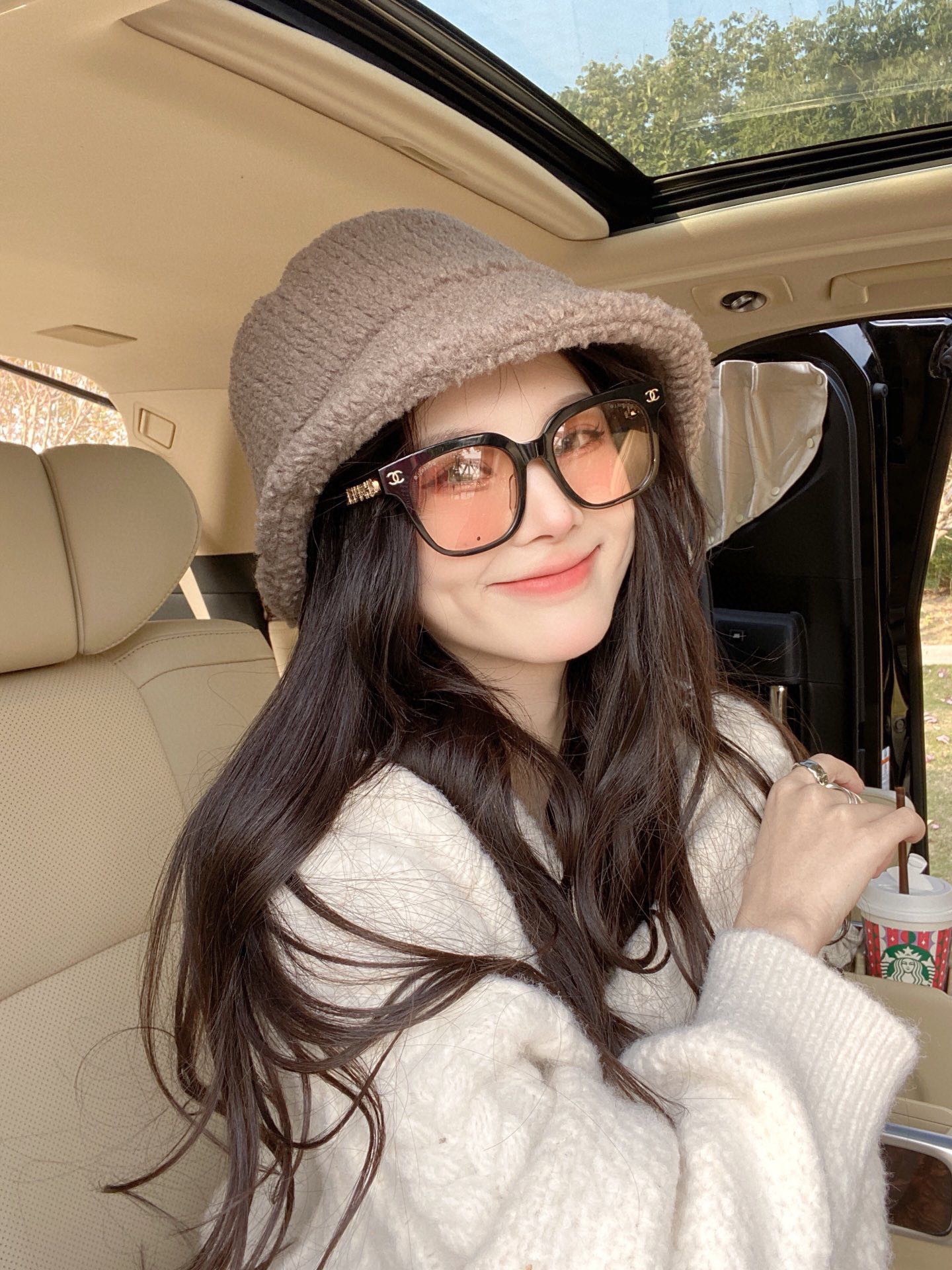 D0900C08-12F6-46B7-BBFB-8F9B8D47A997