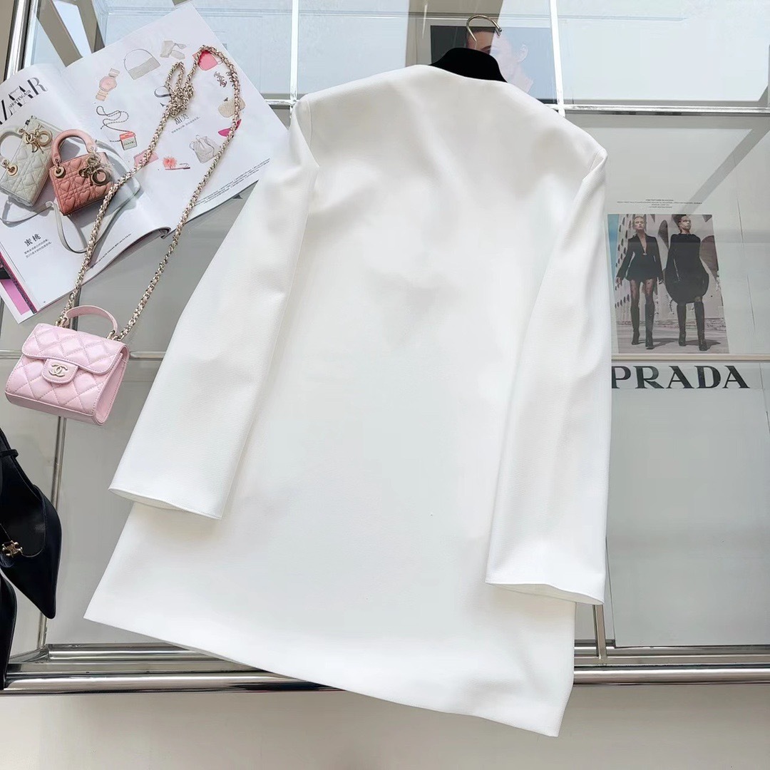 55AC65B8-83C6-474F-838B-2C4472CBE3D8