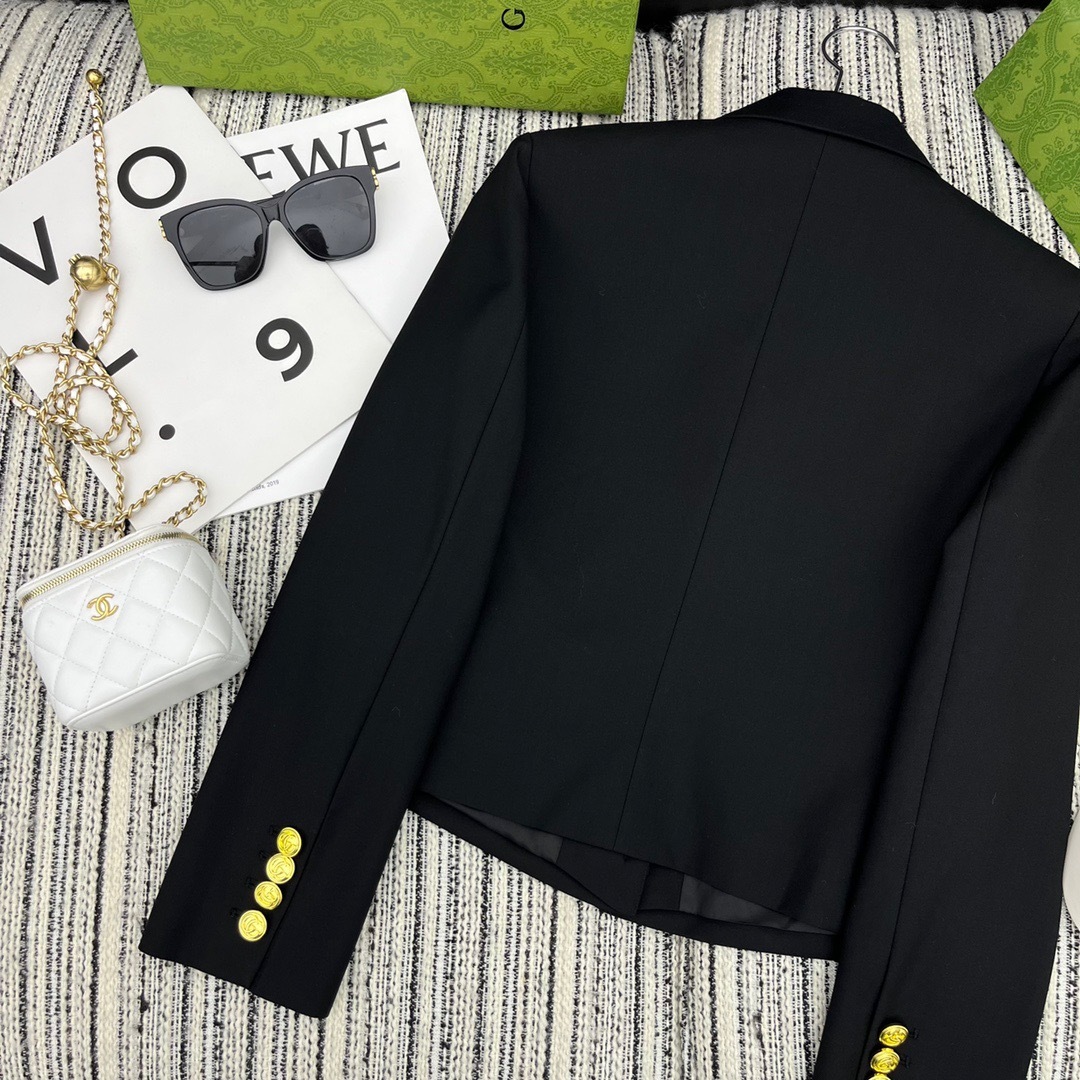 BEB169D2-B5F7-4FF7-8904-972EF08B7718