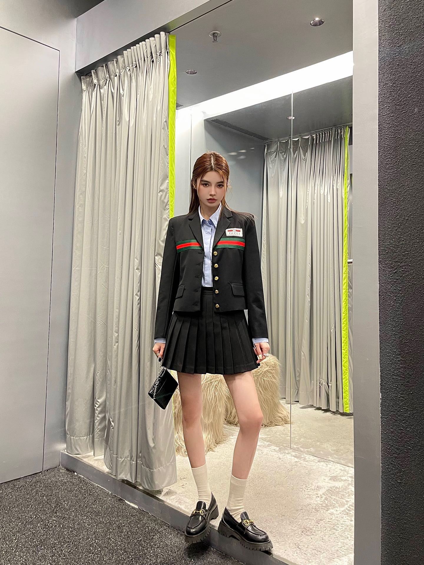 532AE4D6-8221-49BD-9DC7-A60BBCF900AD