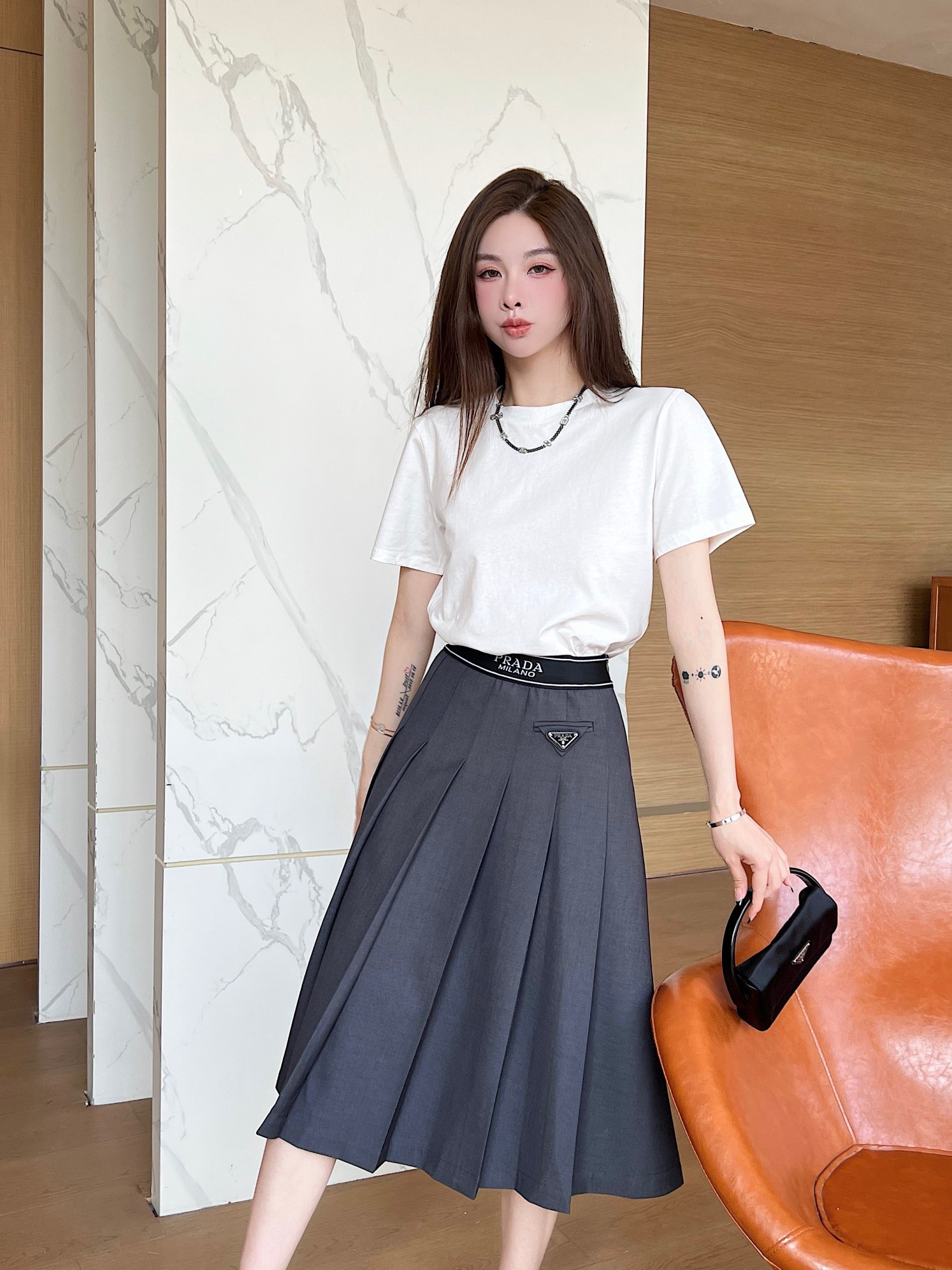 DC51D9B5-A9AC-4A5B-9500-03A37B9F59BD