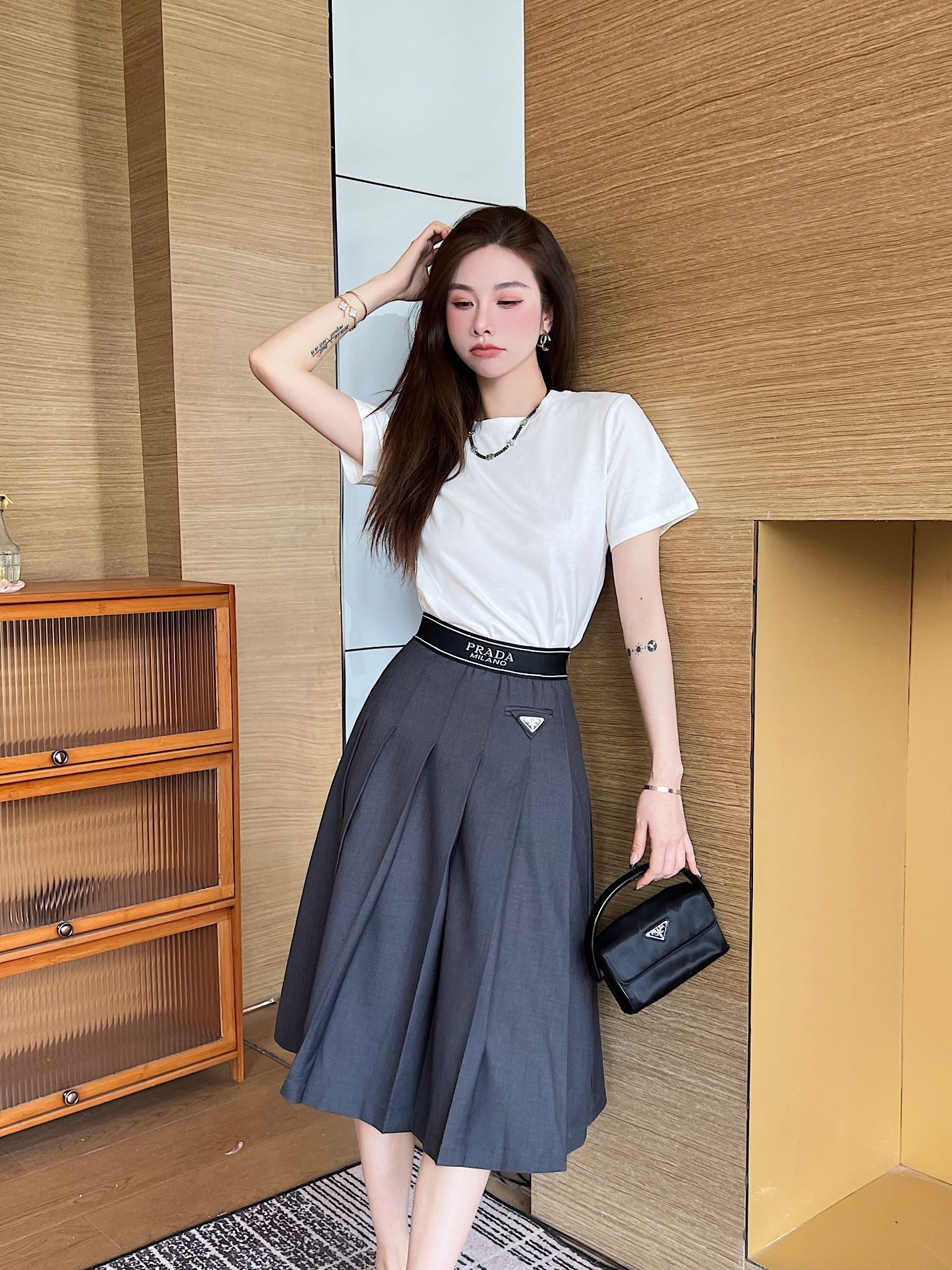 70932400-4495-4096-BC93-FD961A801F60