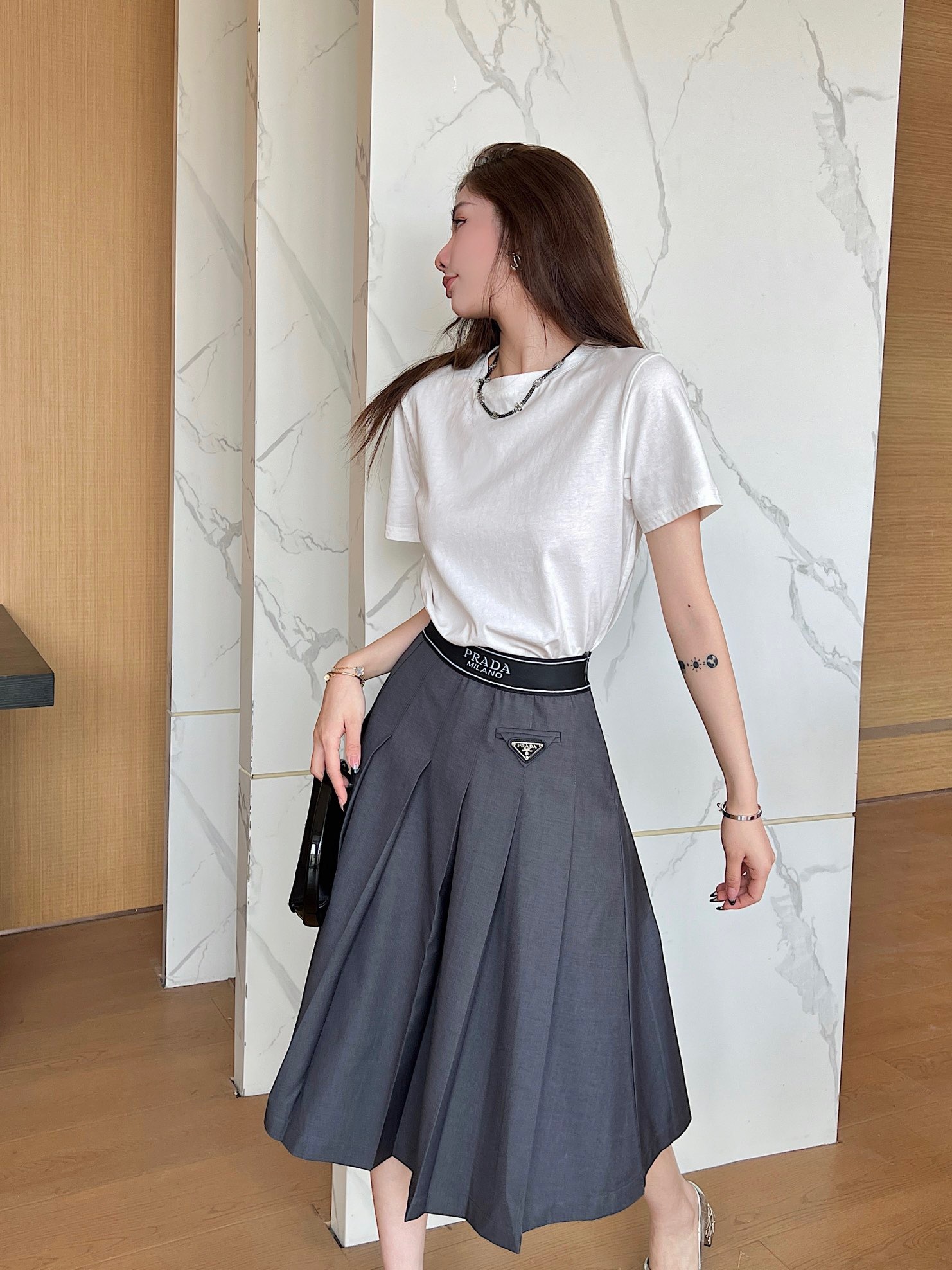 68939055-47CB-4276-8516-204B0EC57320